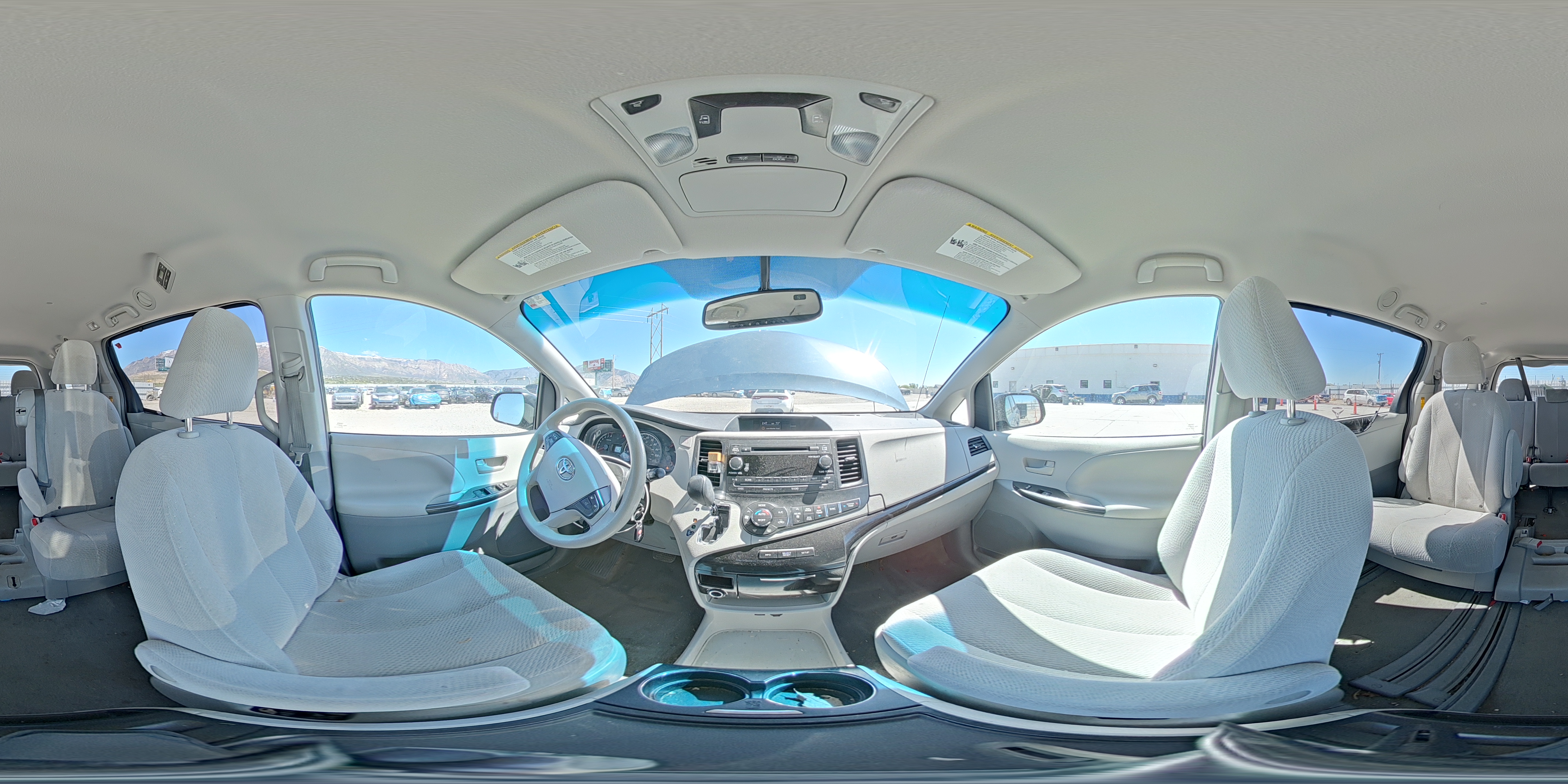 2014 Toyota Sienna Le Blue vin: 5TDKK3DC5ES456380