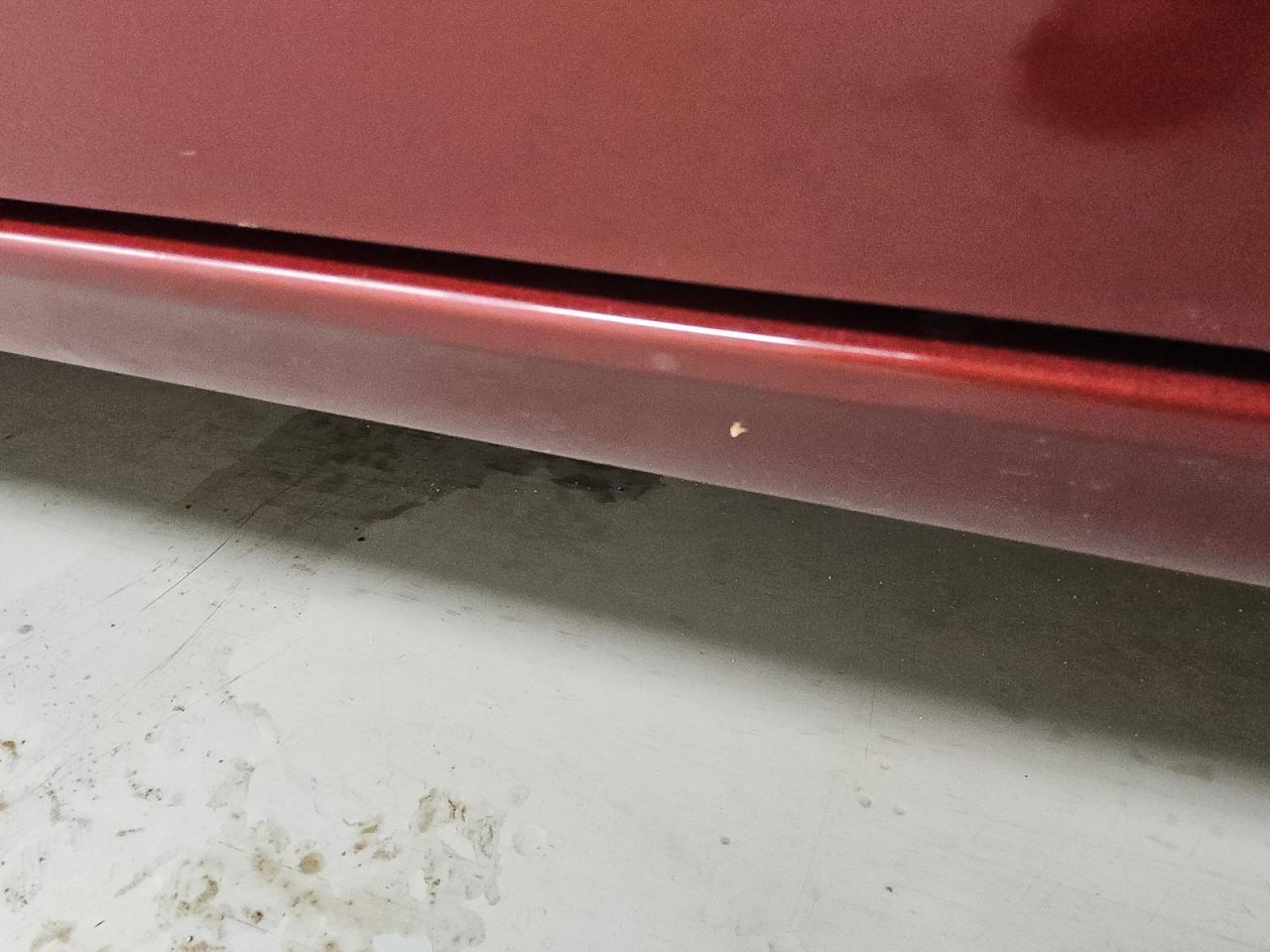 2014 Toyota Sienna Le Maroon vin: 5TDKK3DC5ES456430 Damage: Left Rocker Panel, Heavy Scratch, 1/8 To 1/2 Inch