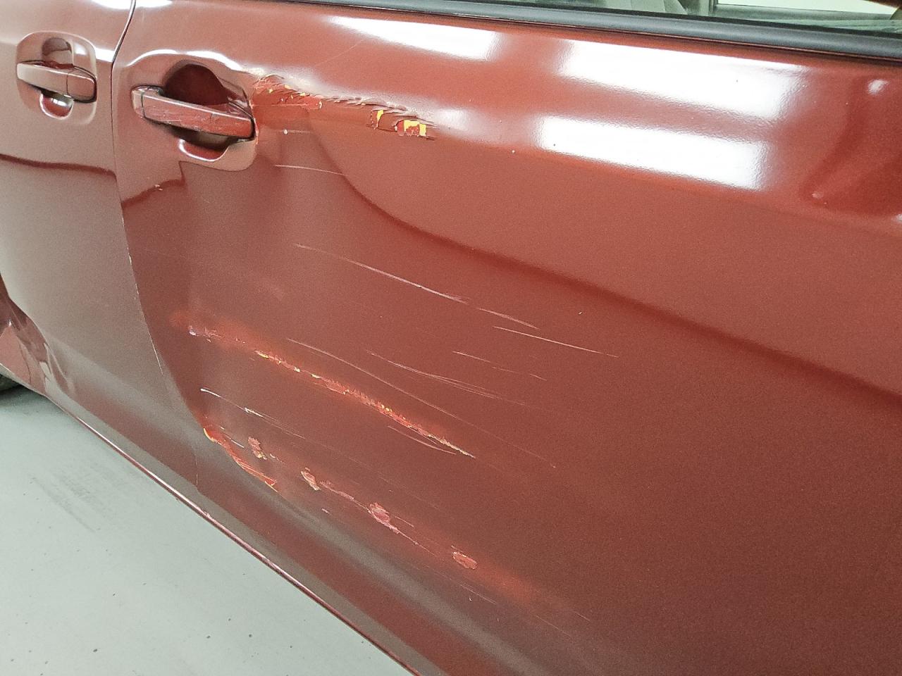2014 Toyota Sienna Le Maroon vin: 5TDKK3DC5ES456430 Damage: Right Front Door, Severe Damage, Replacement Required