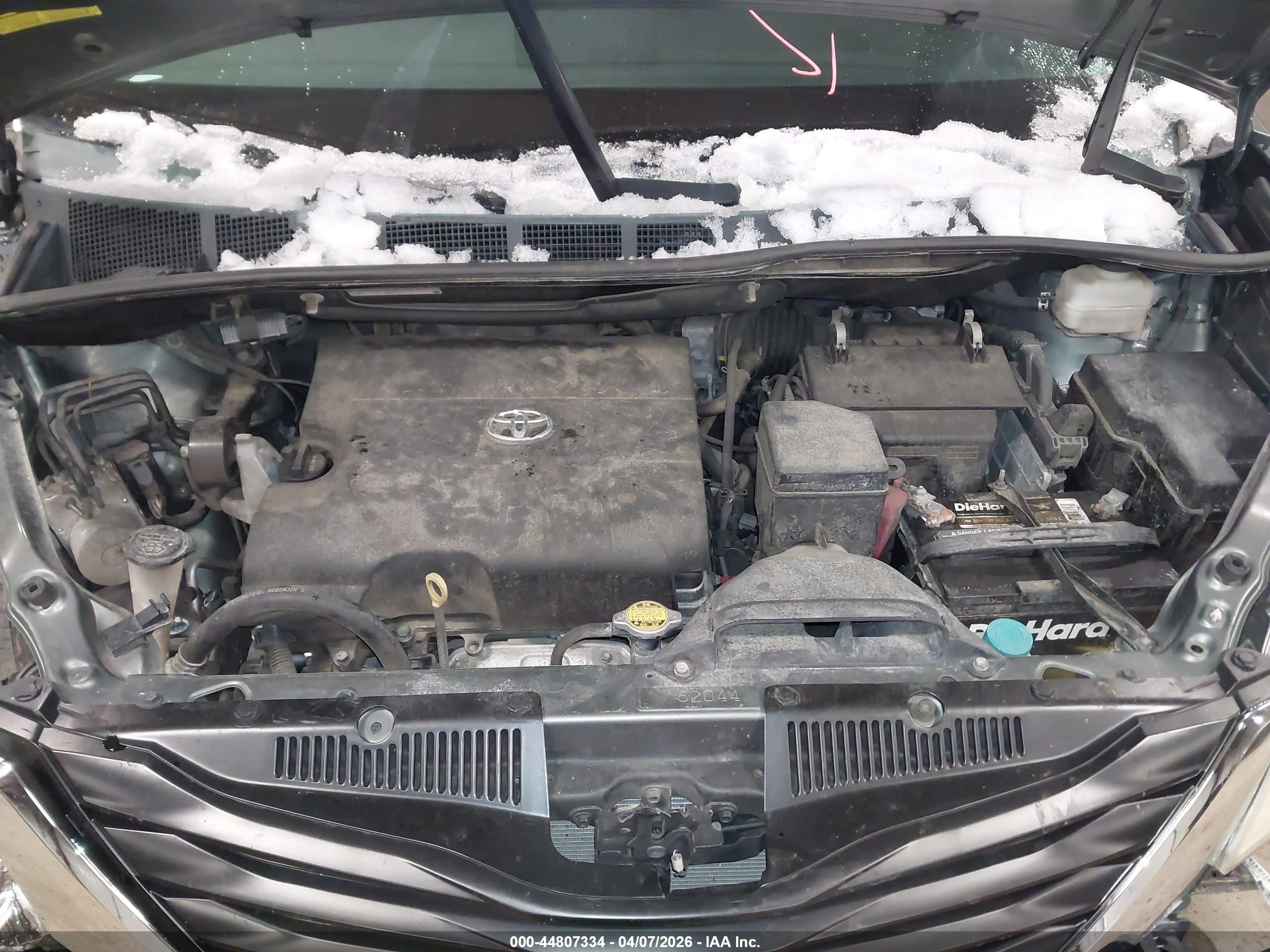 2014 Toyota Sienna Le V6 8 Passenger Серый vin: 5TDKK3DC5ES502435