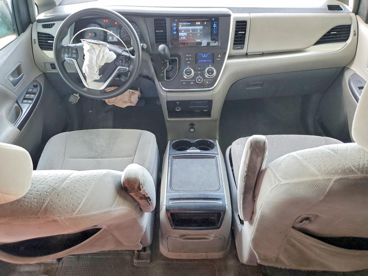 2015 Toyota Sienna Le Silver vin: 5TDKK3DC5FS559851