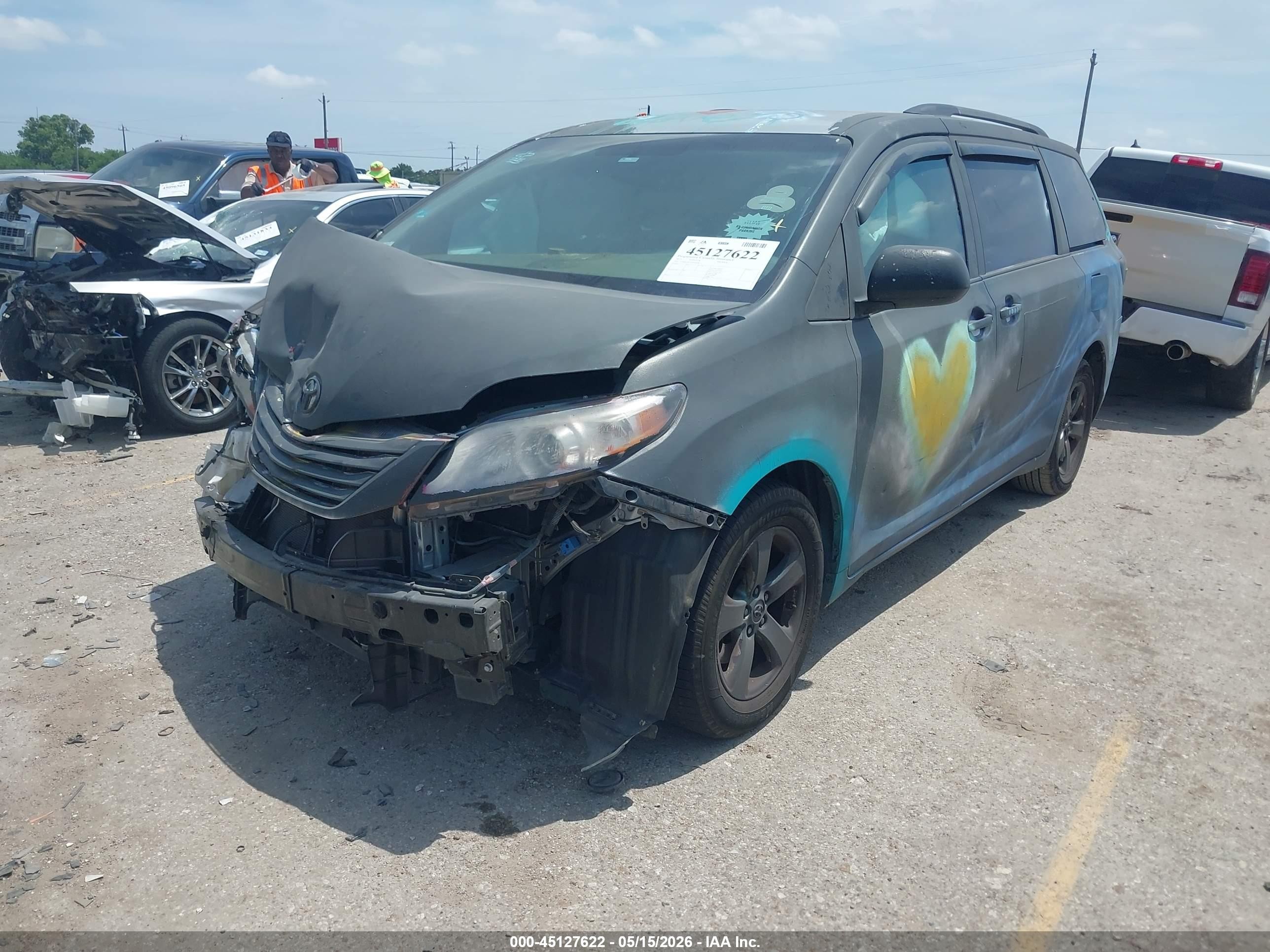 2015 Toyota Sienna Le 8 Passenger Gray vin: 5TDKK3DC5FS587648