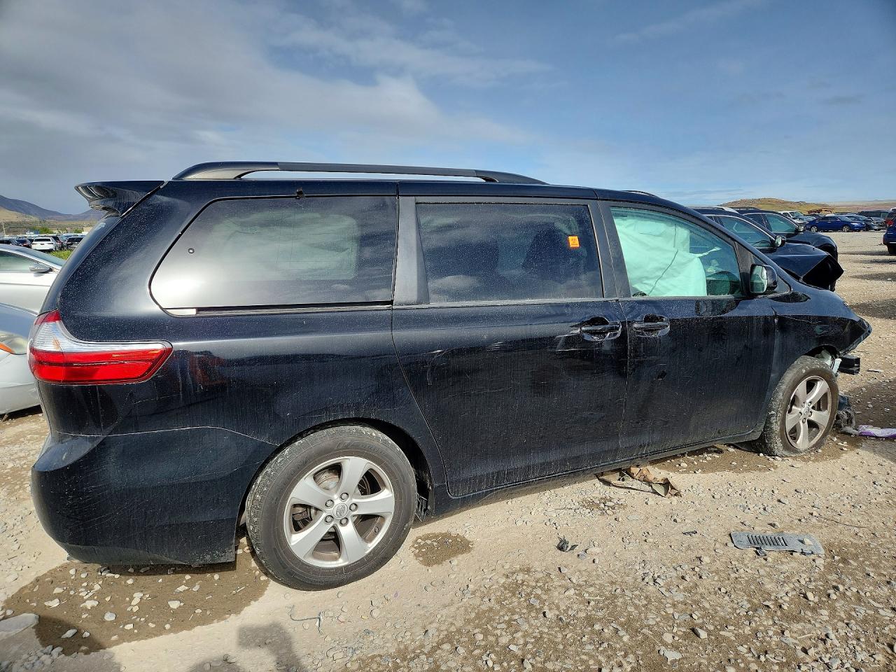 2015 Toyota Sienna Black vin: 5TDKK3DC5FS597371
