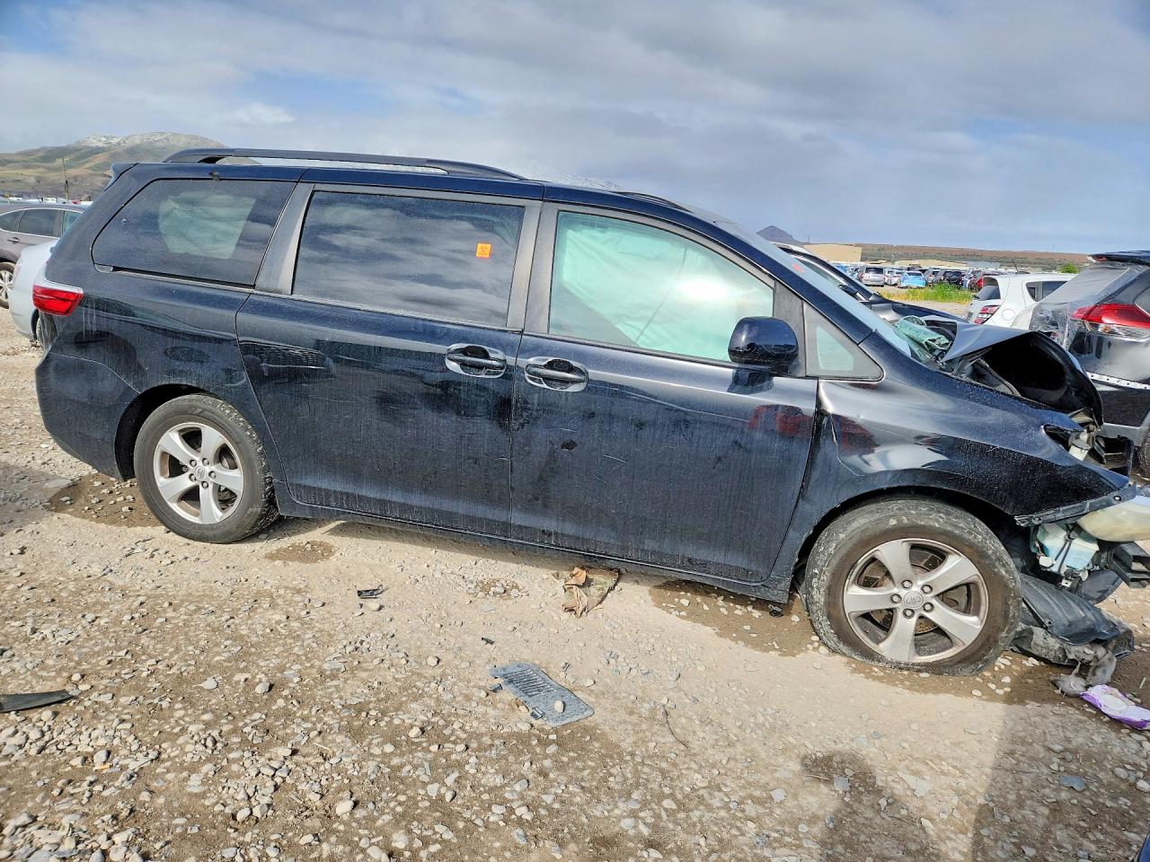 2015 Toyota Sienna Black vin: 5TDKK3DC5FS597371
