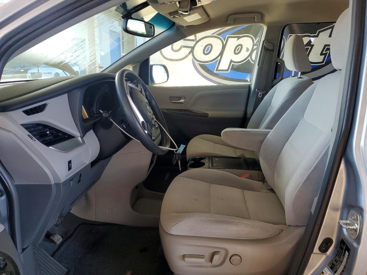 2015 Toyota Sienna Le 8-passenger Gray vin: 5TDKK3DC5FS640381