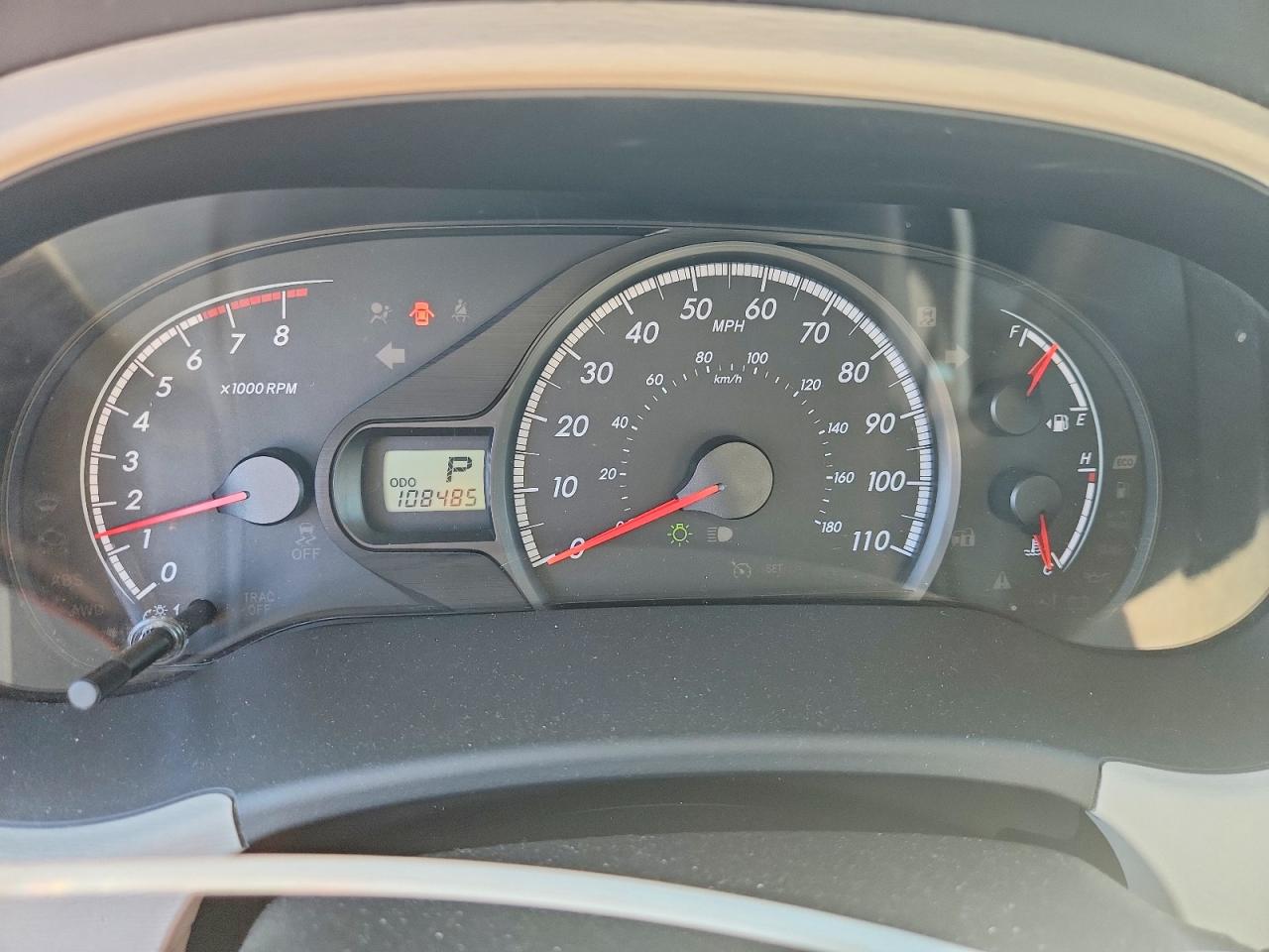 2011 Toyota Sienna Le Угольный vin: 5TDKK3DC6BS107384