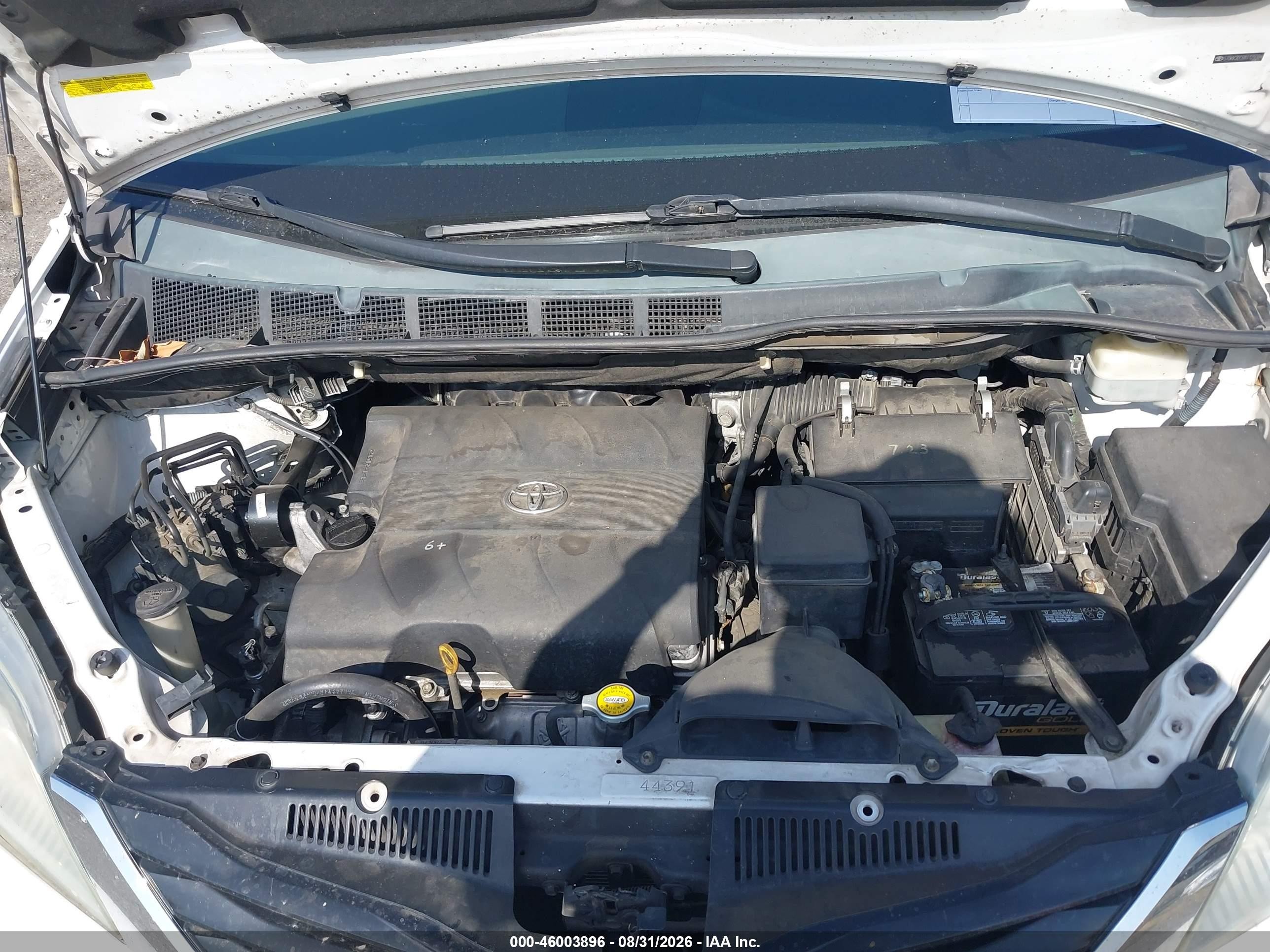 2011 Toyota Sienna Le V6 Белый vin: 5TDKK3DC6BS129384