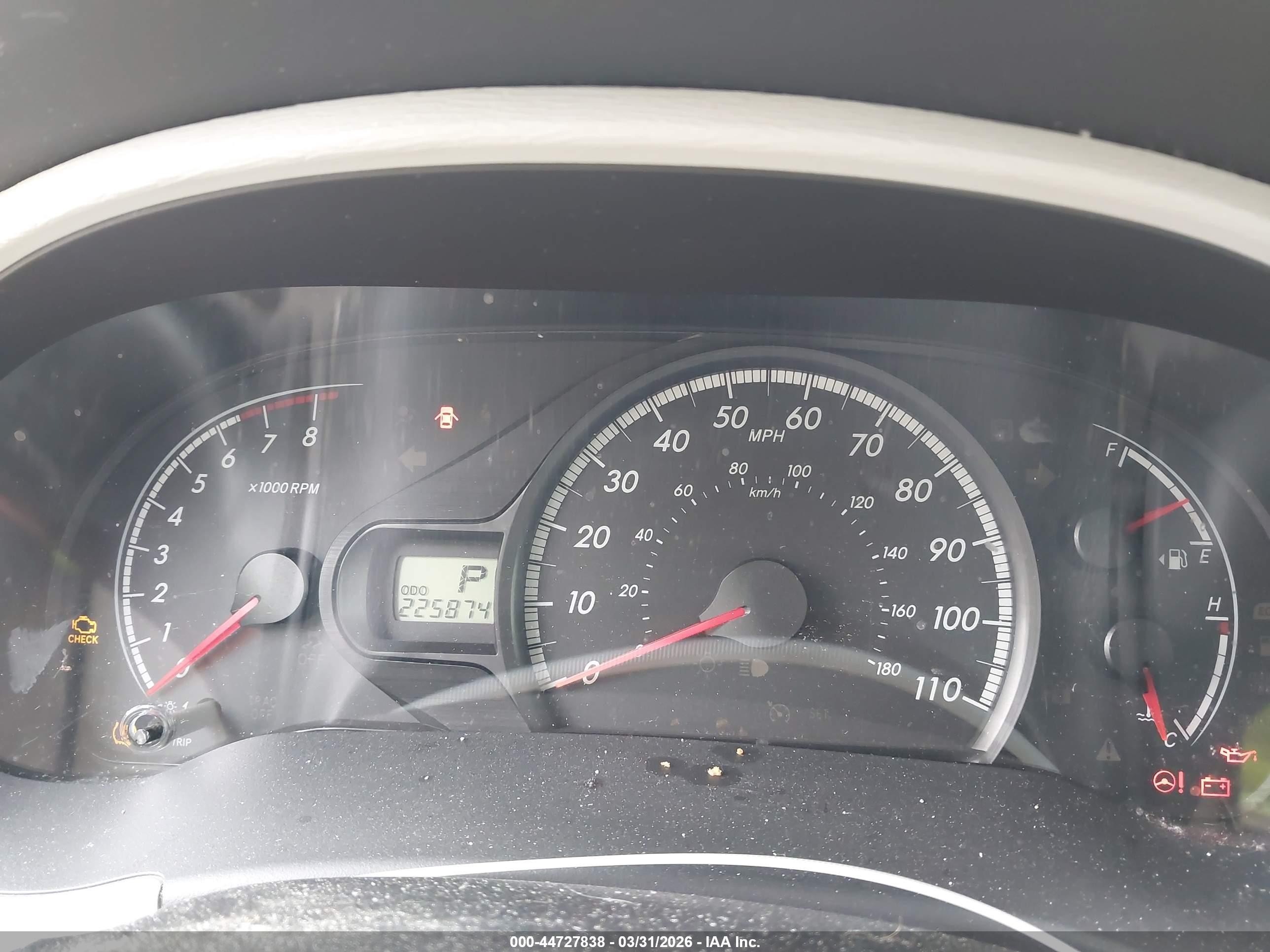 2011 Toyota Sienna Le V6 Gray vin: 5TDKK3DC6BS130289