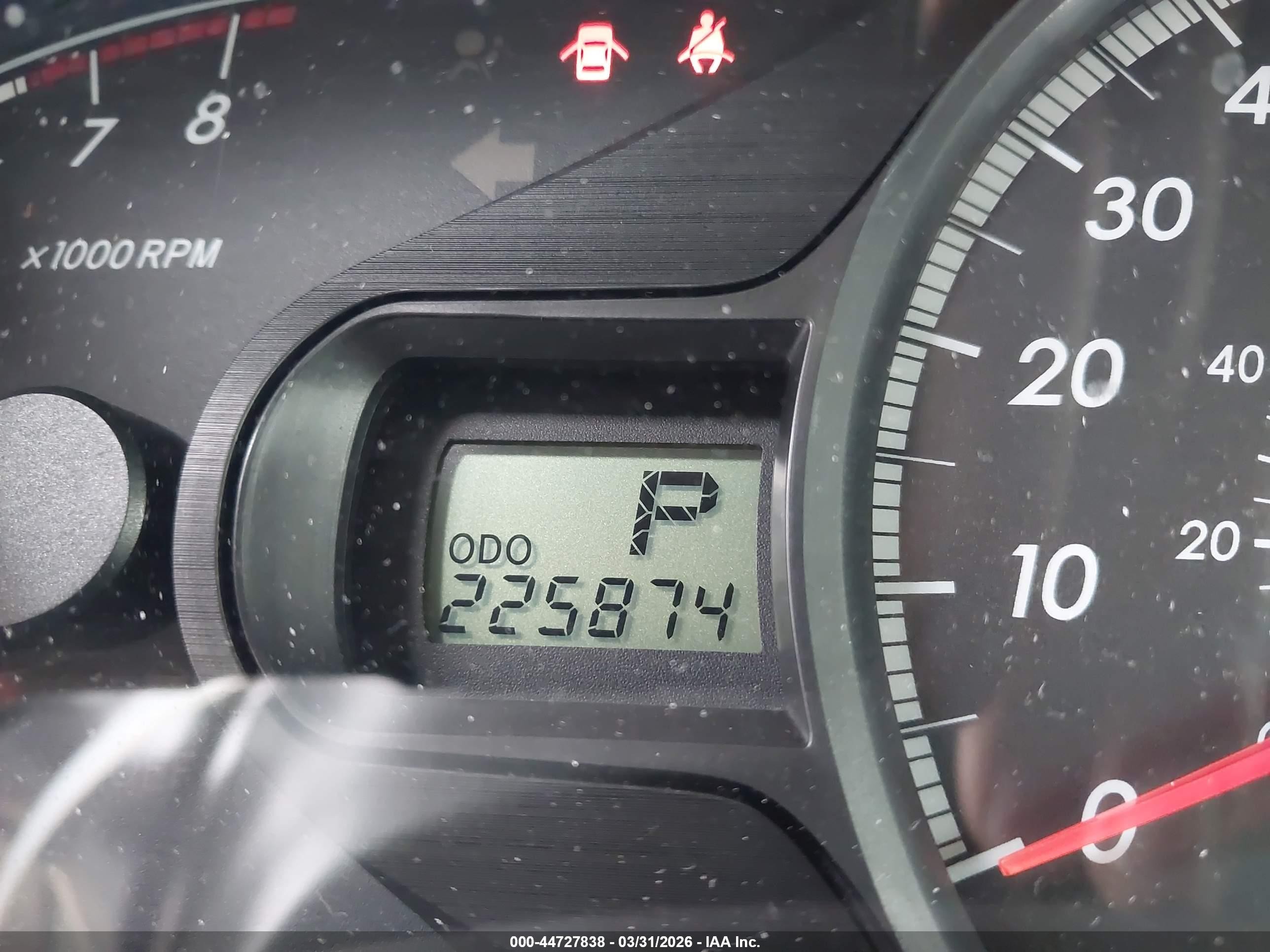 2011 Toyota Sienna Le V6 Gray vin: 5TDKK3DC6BS130289