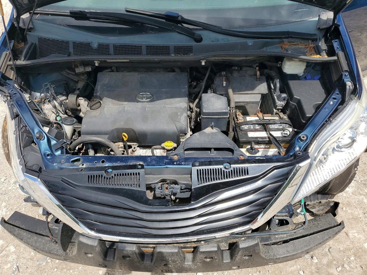 2011 Toyota Sienna Le Синий vin: 5TDKK3DC6BS166080