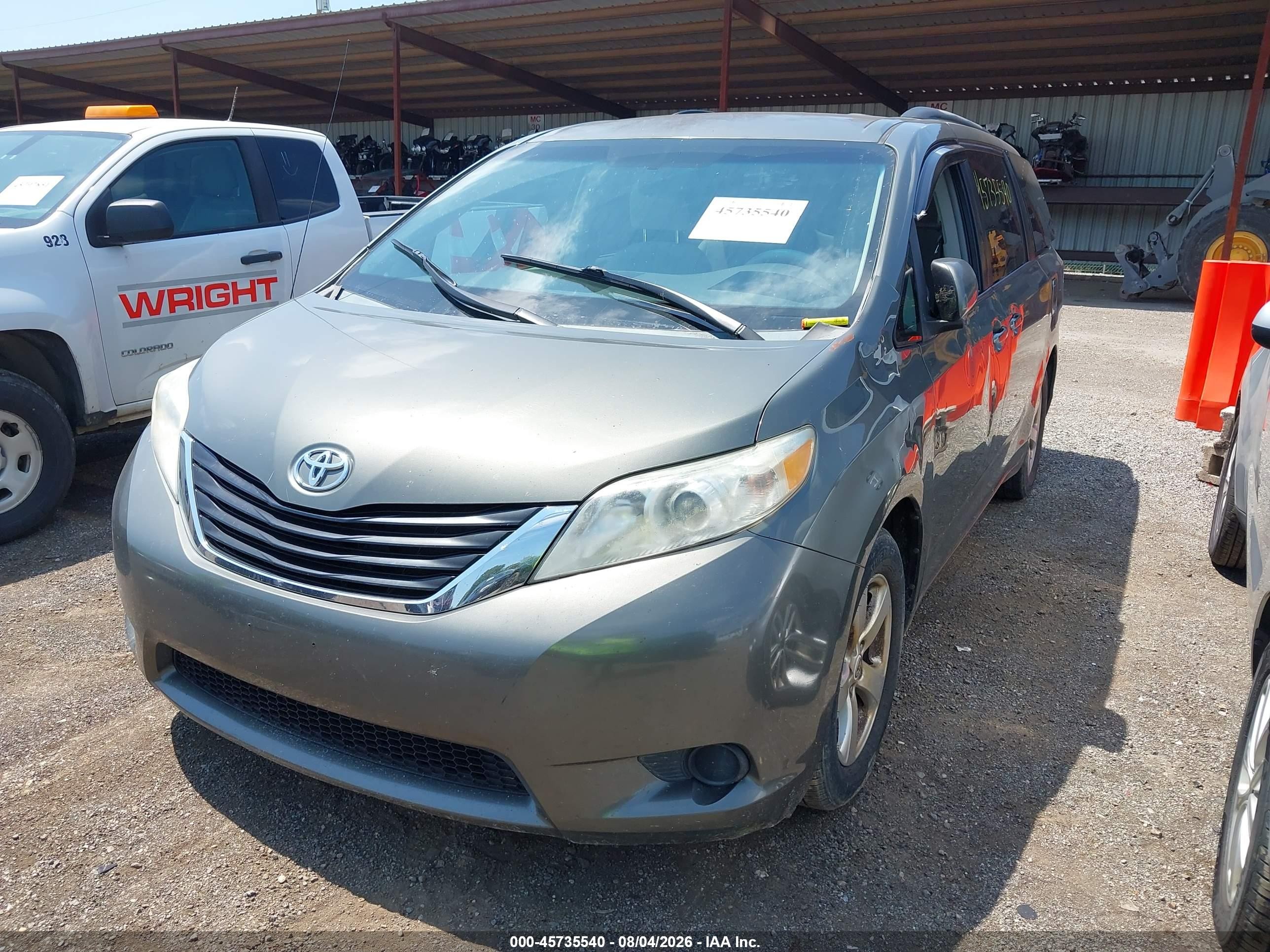 2011 Toyota Sienna Le V6 Gray vin: 5TDKK3DC6BS167424