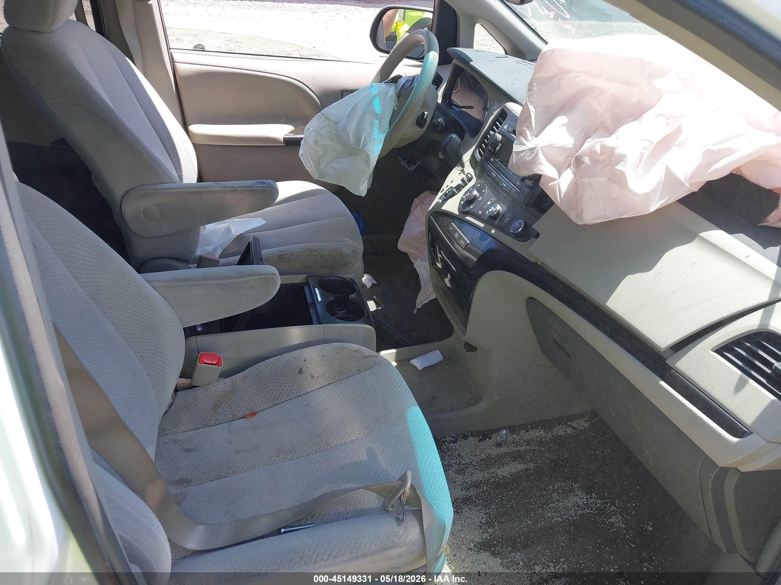 2011 Toyota Sienna Le V6 Белый vin: 5TDKK3DC6BS168489