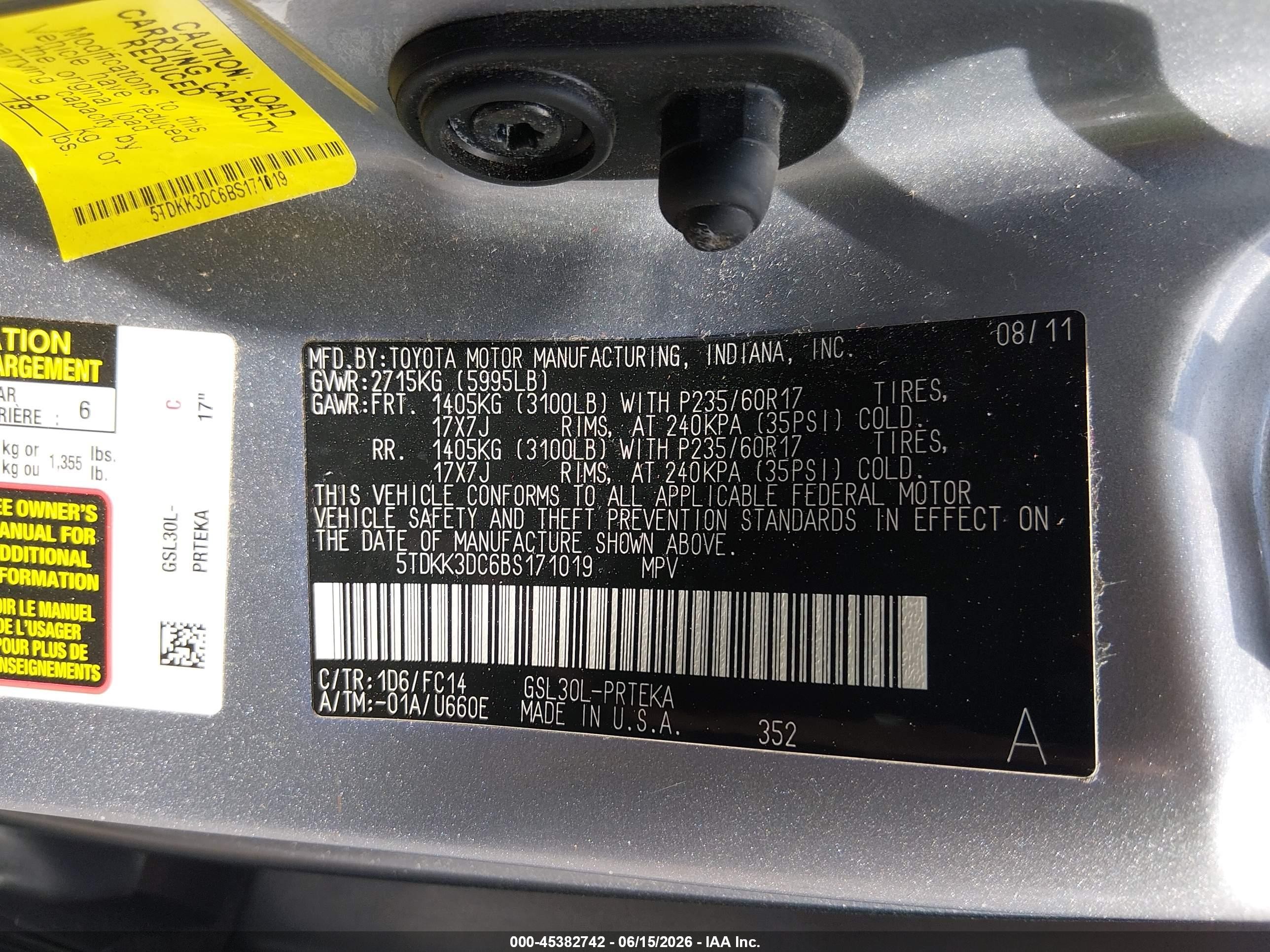 2011 Toyota Sienna Le V6 Silver vin: 5TDKK3DC6BS171019