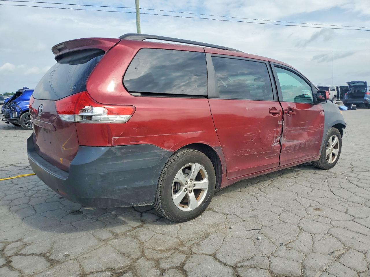 2012 Toyota Sienna Le Red vin: 5TDKK3DC6CS180272