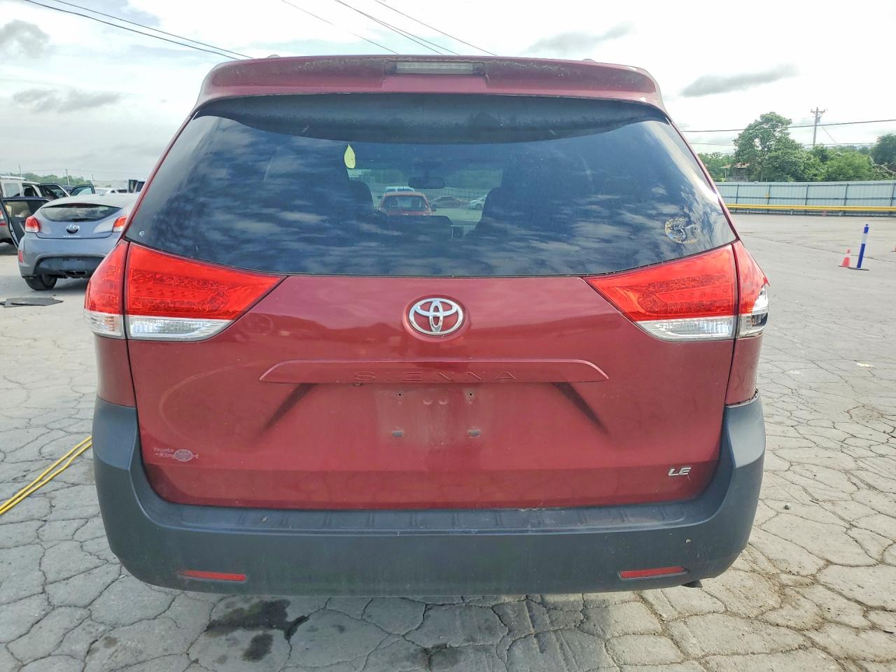 2012 Toyota Sienna Le Red vin: 5TDKK3DC6CS180272