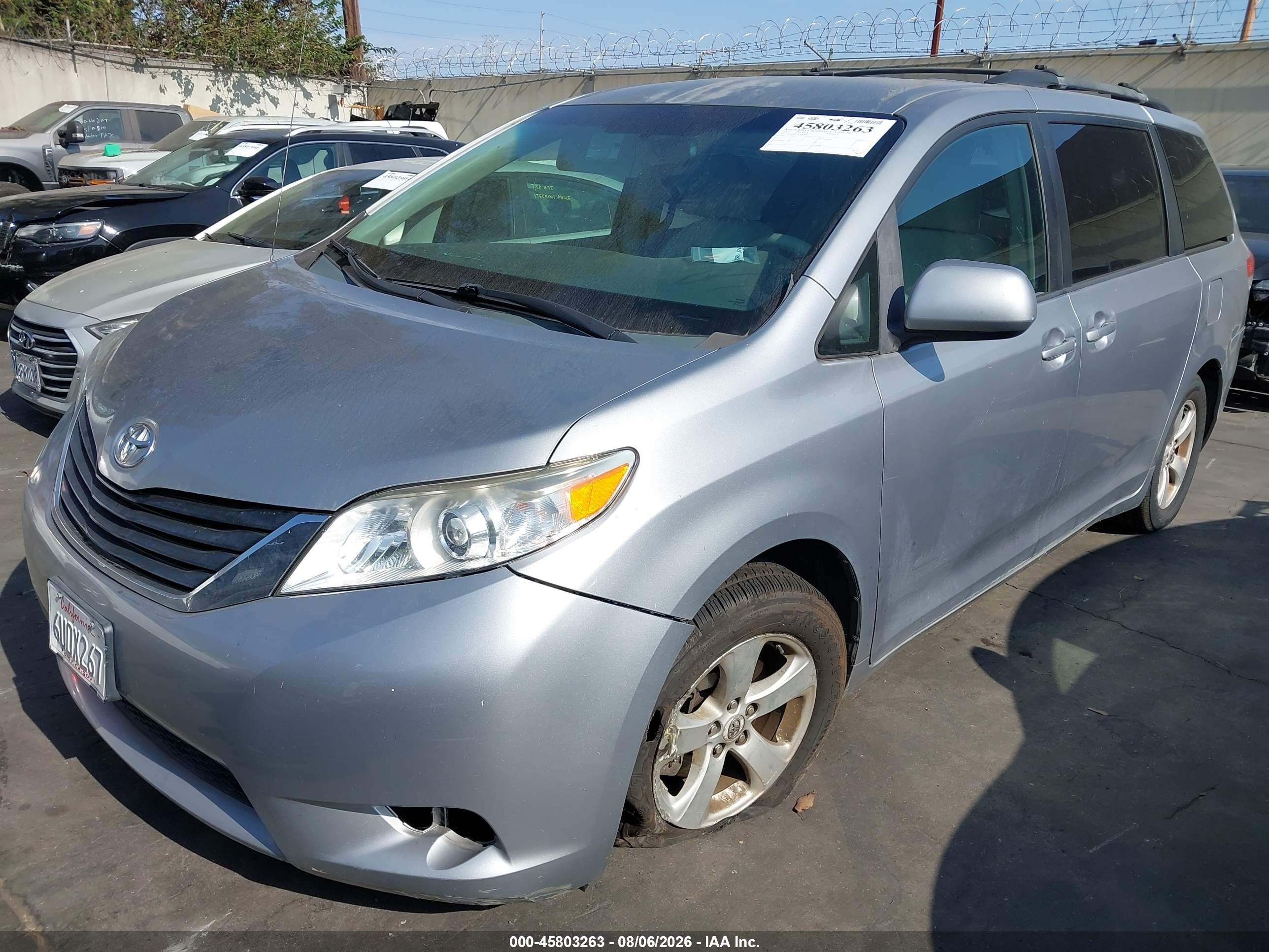 2012 Toyota Sienna Le Gray vin: 5TDKK3DC6CS185066