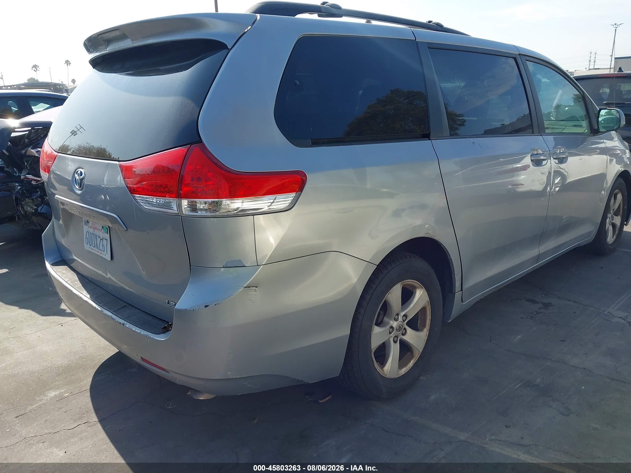 2012 Toyota Sienna Le Gray vin: 5TDKK3DC6CS185066