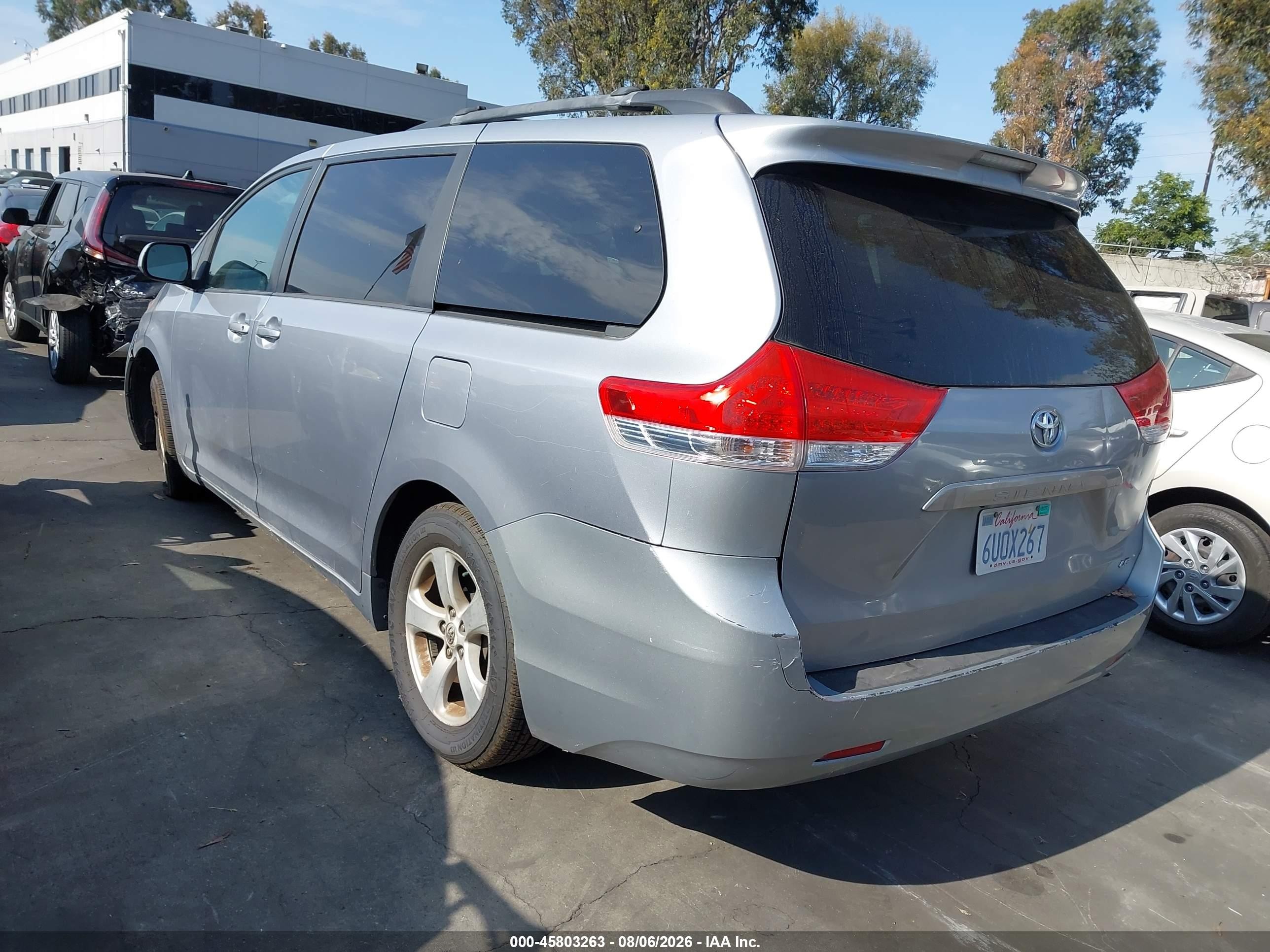 2012 Toyota Sienna Le Gray vin: 5TDKK3DC6CS185066