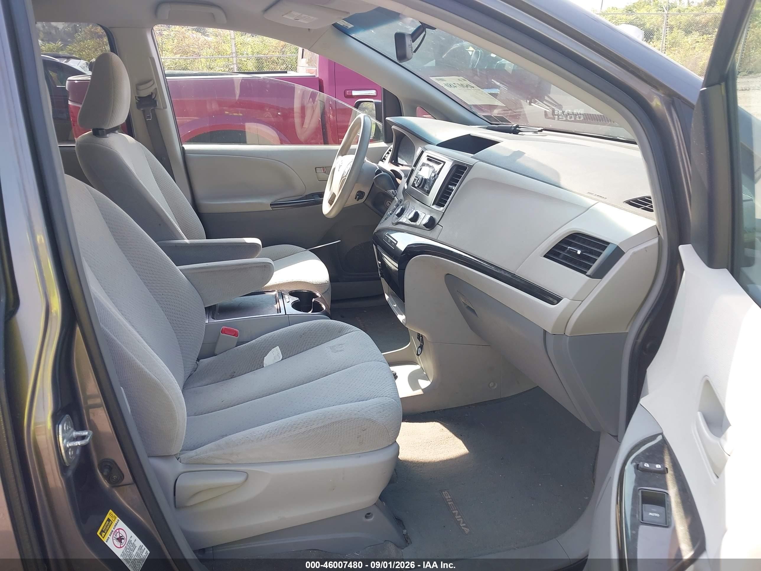 2012 Toyota Sienna Le V6 8 Passenger Gray vin: 5TDKK3DC6CS190509