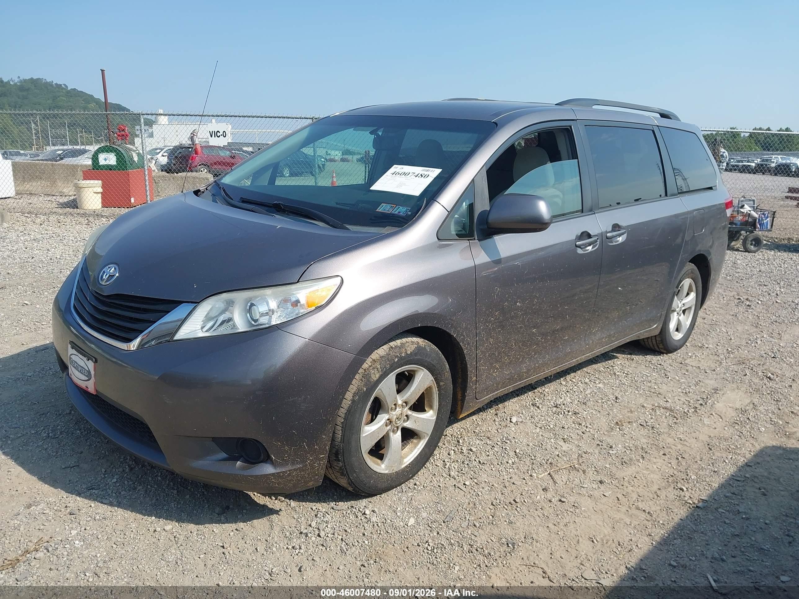 2012 Toyota Sienna Le V6 8 Passenger Gray vin: 5TDKK3DC6CS190509