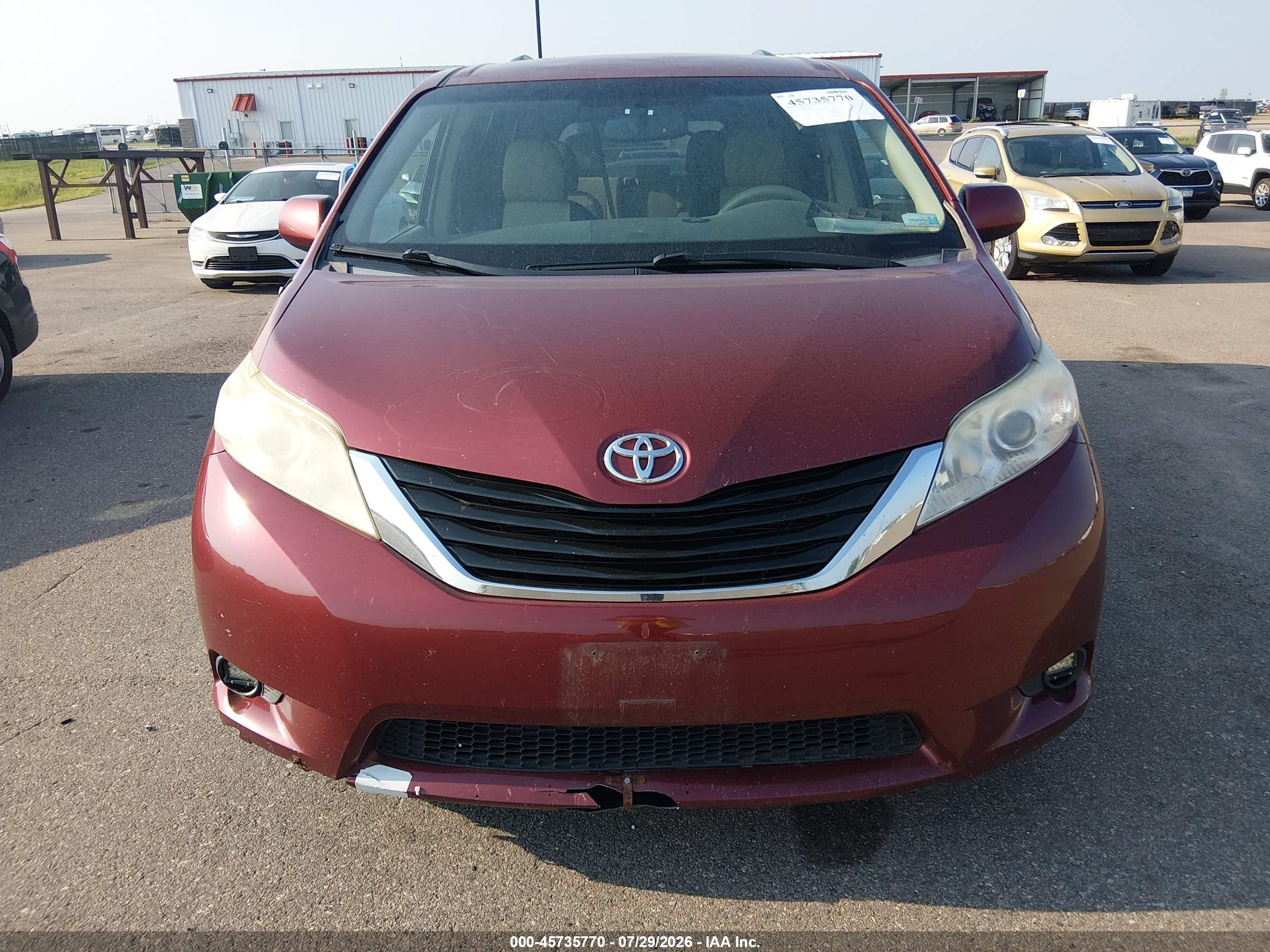 2012 Toyota Sienna Le V6 8 Passenger Burgundy vin: 5TDKK3DC6CS207423