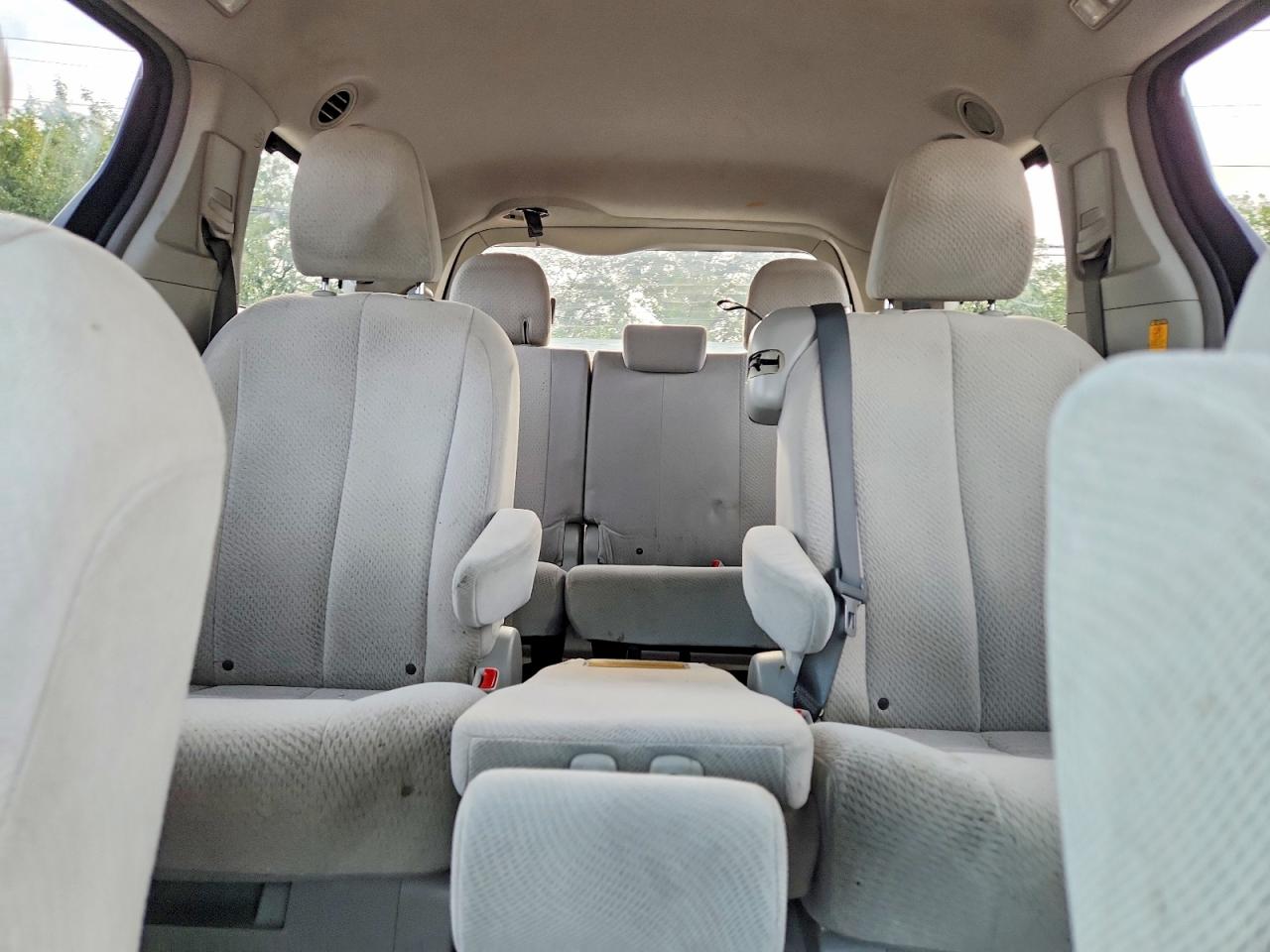 2012 Toyota Sienna Le Red vin: 5TDKK3DC6CS208961