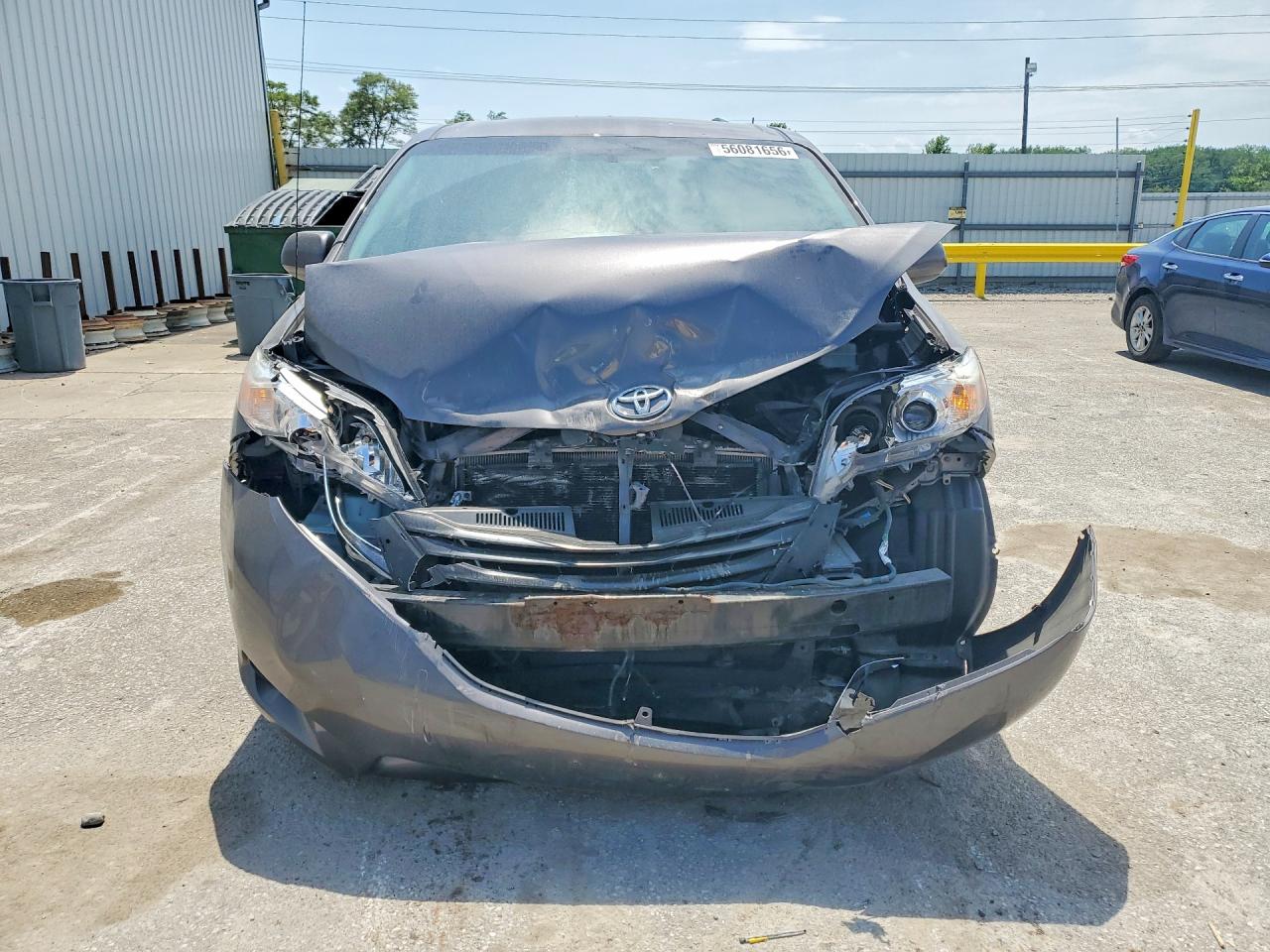 2012 Toyota Sienna Le Gray vin: 5TDKK3DC6CS253480