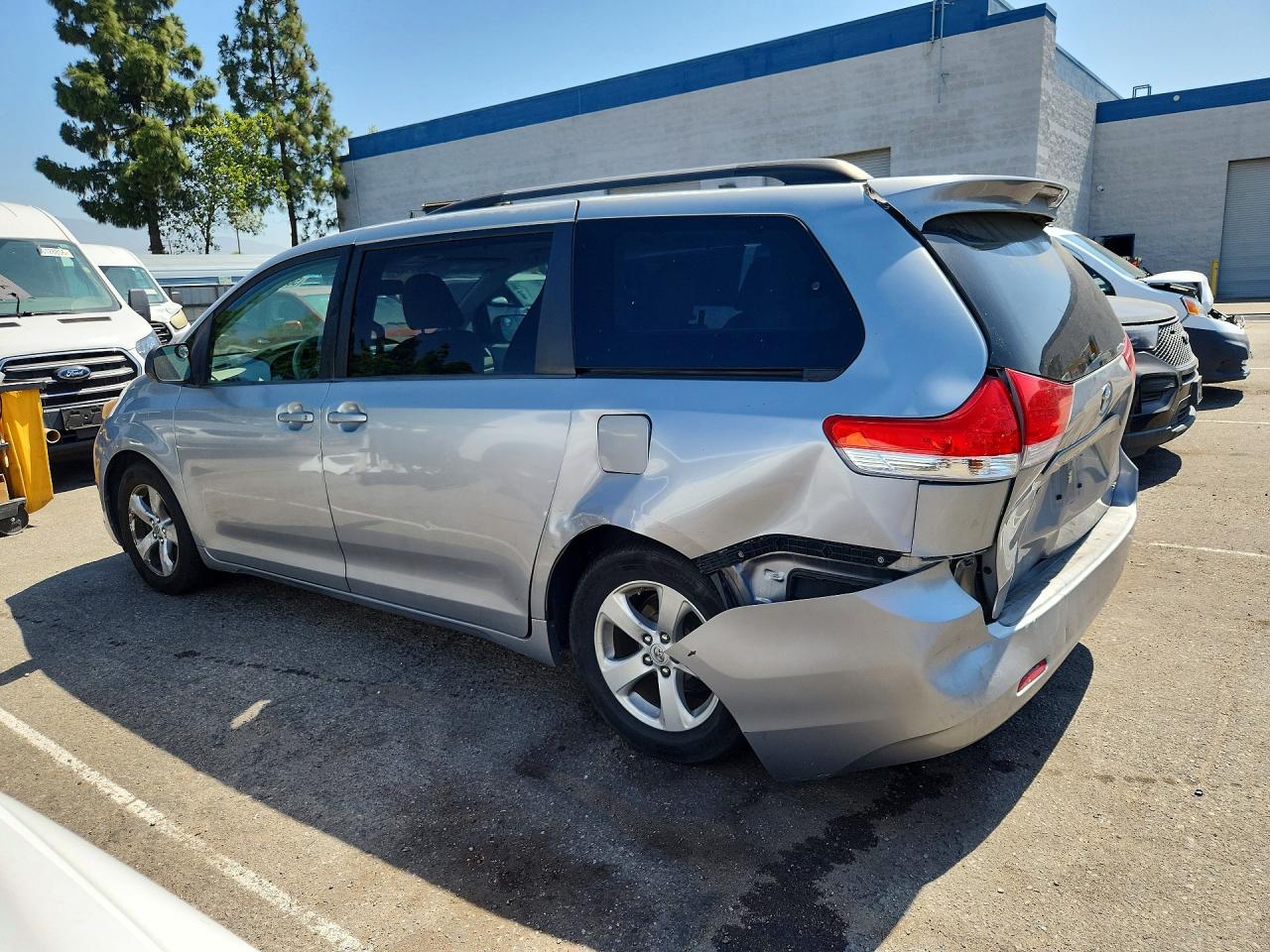 2012 Toyota Sienna Le Silver vin: 5TDKK3DC6CS262857