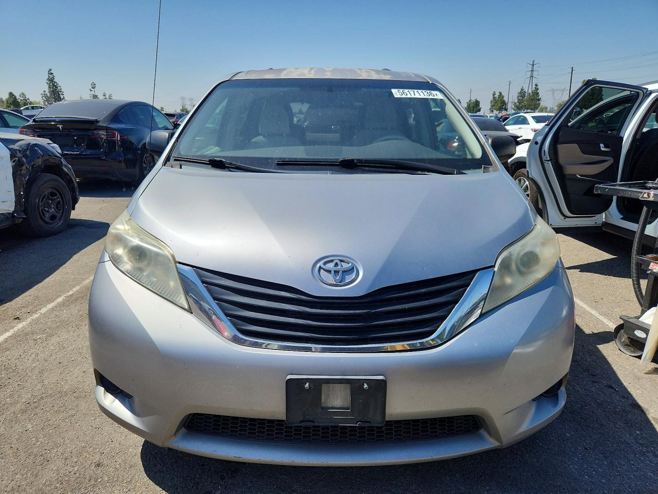 2012 Toyota Sienna Le Silver vin: 5TDKK3DC6CS262857