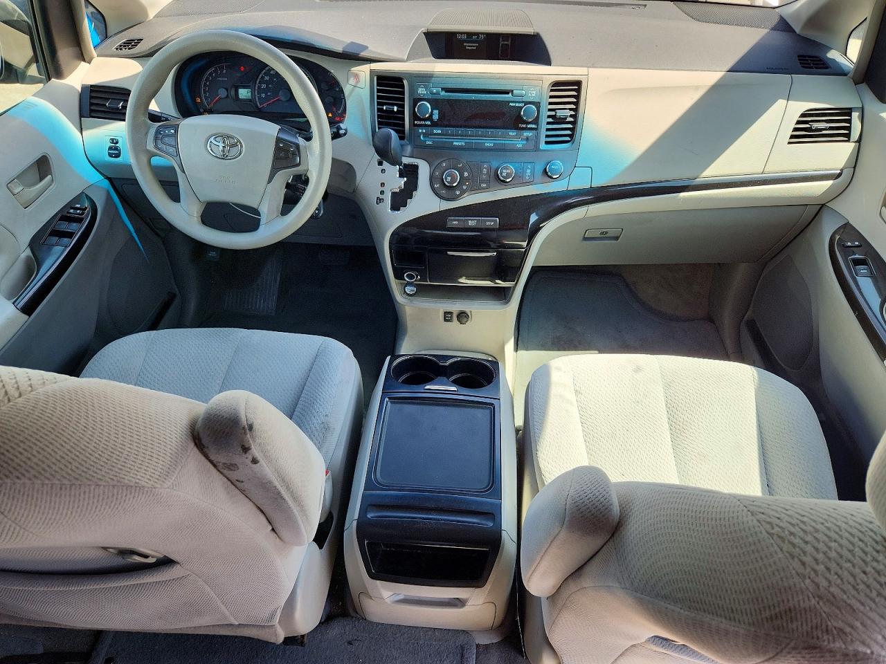 2012 Toyota Sienna Le Silver vin: 5TDKK3DC6CS262857