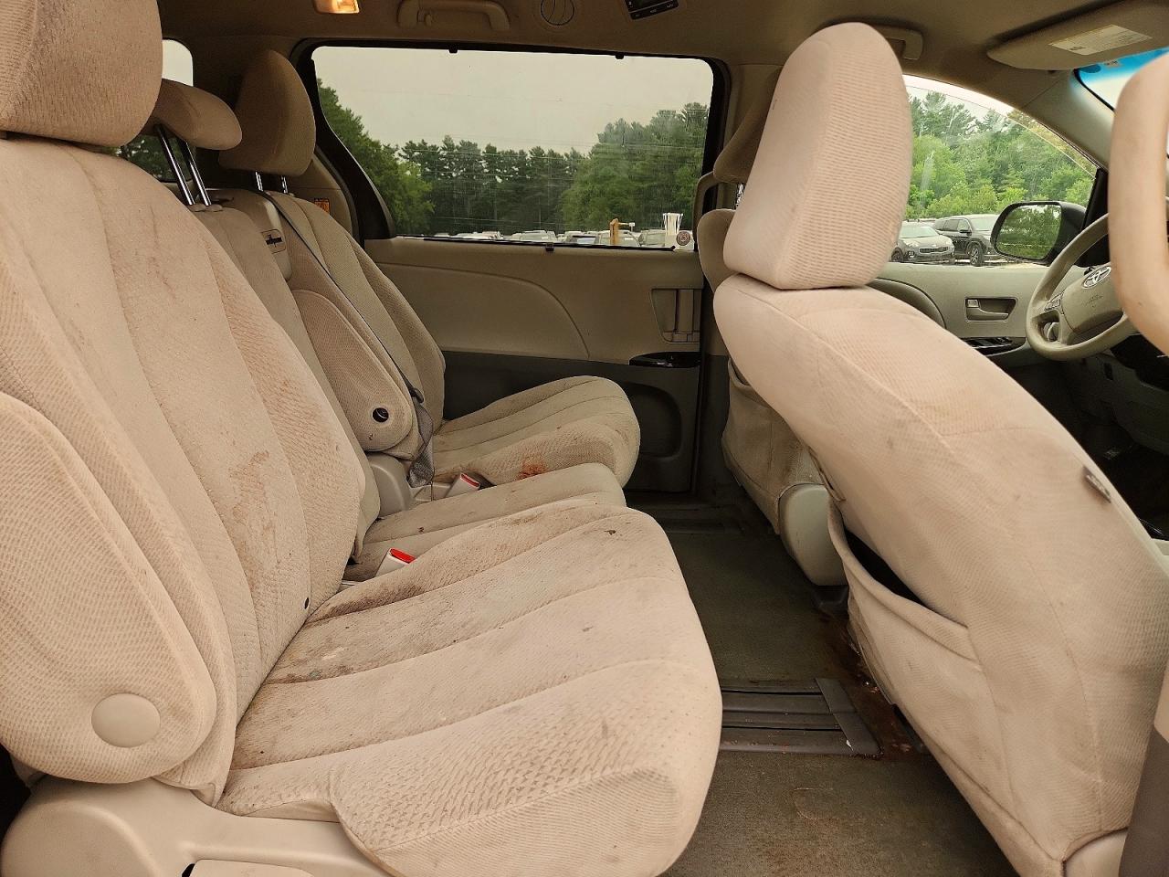 2013 Toyota Sienna Le Коричневый vin: 5TDKK3DC6DS300931