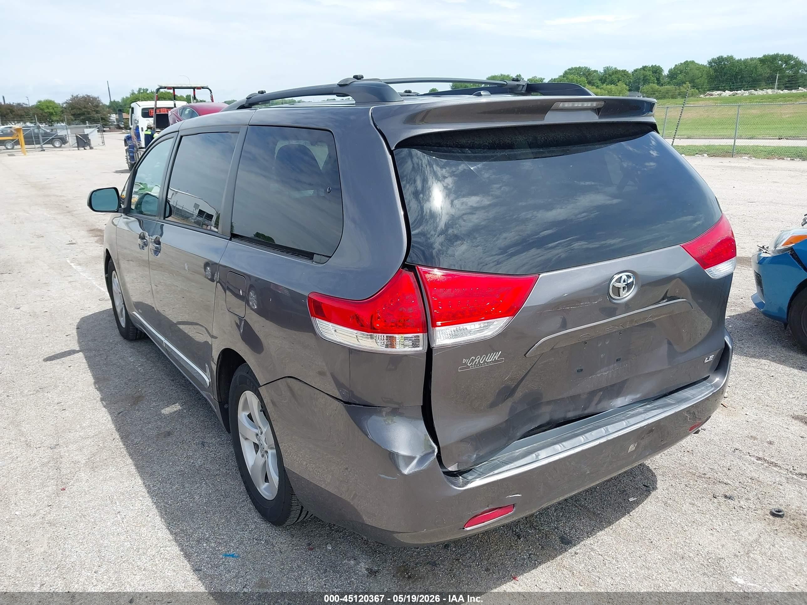 2013 Toyota Sienna Le V6 8 Passenger Gray vin: 5TDKK3DC6DS303909