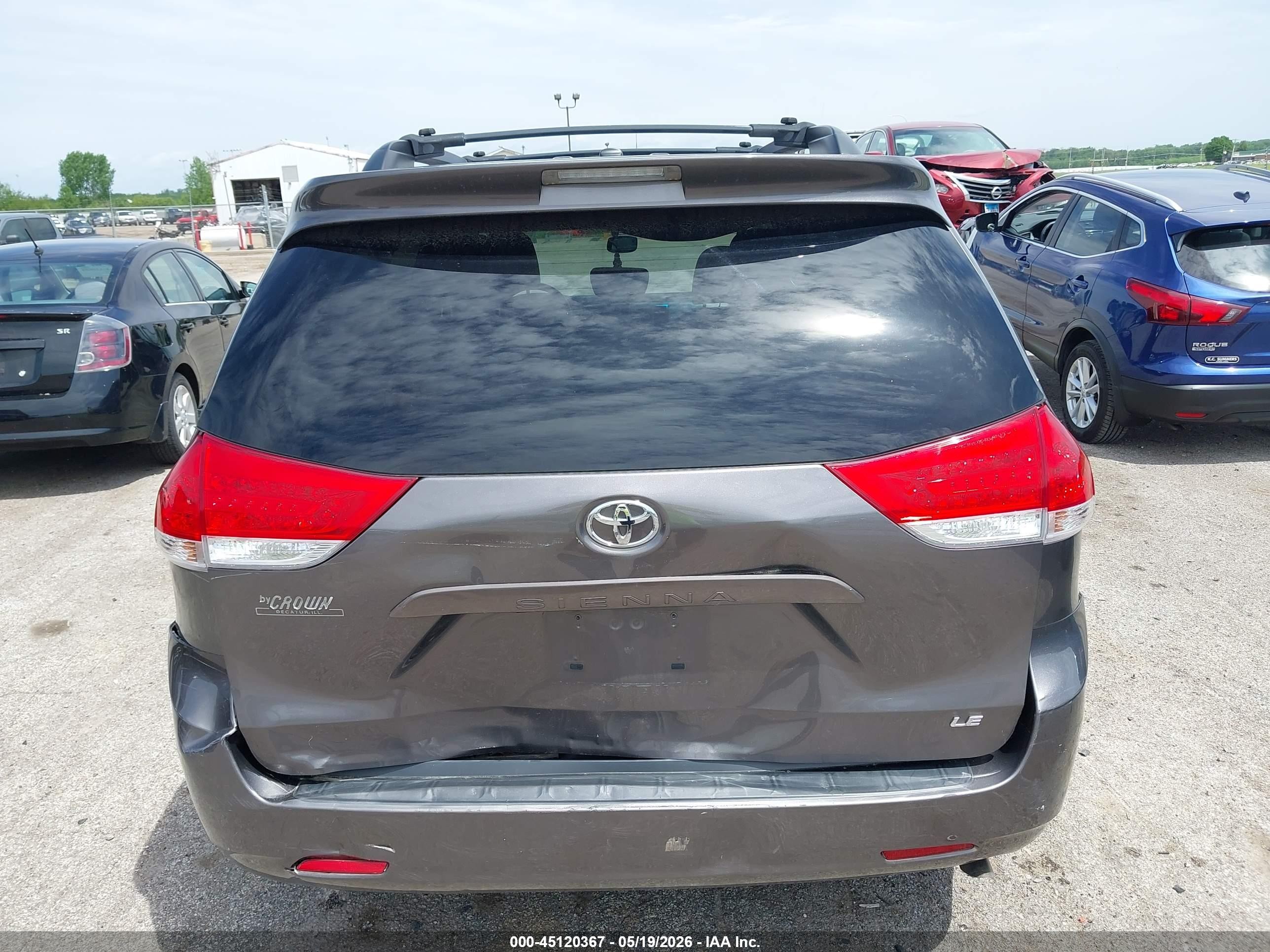 2013 Toyota Sienna Le V6 8 Passenger Gray vin: 5TDKK3DC6DS303909
