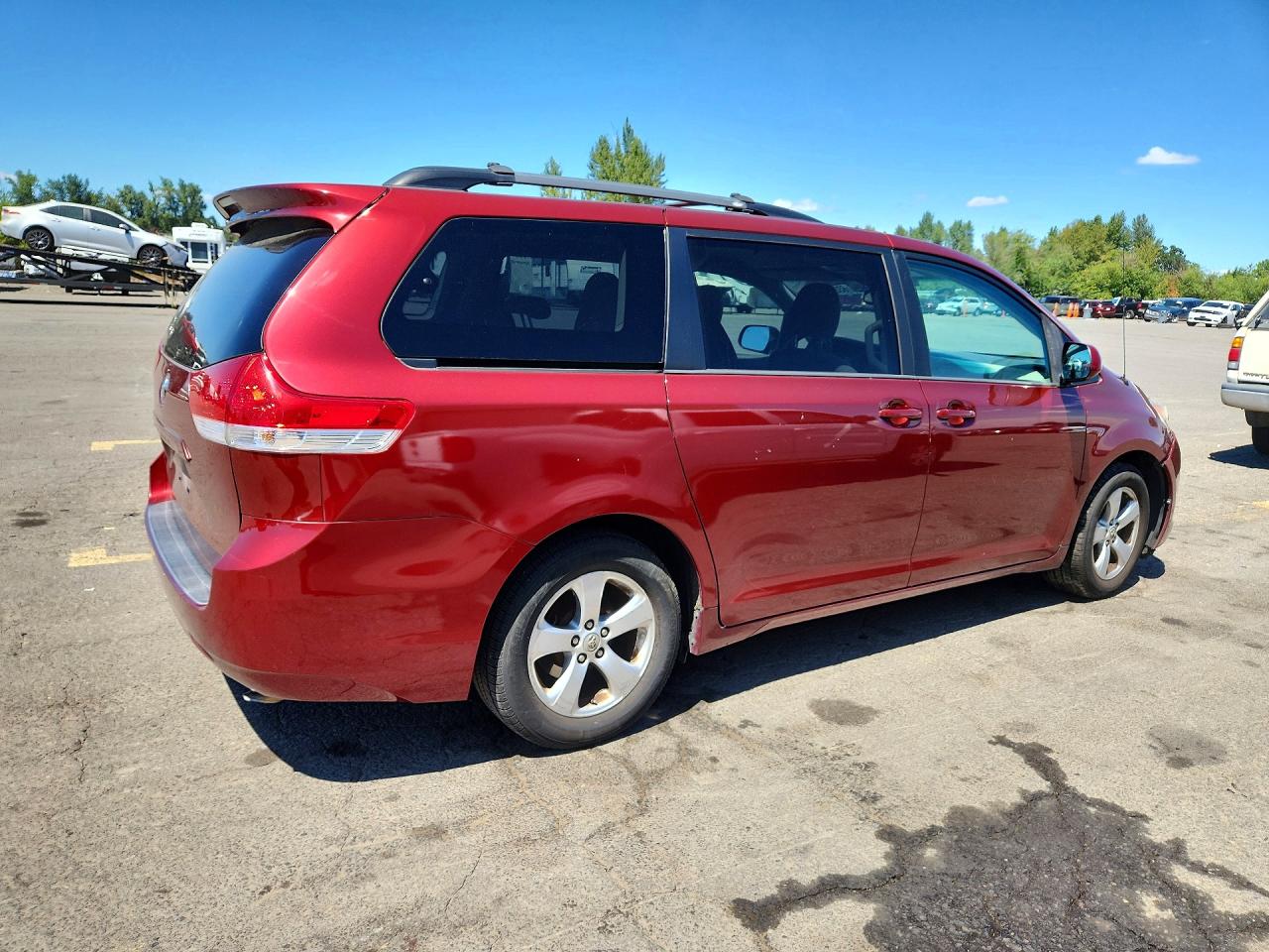 2013 Toyota Sienna Le Red vin: 5TDKK3DC6DS318006