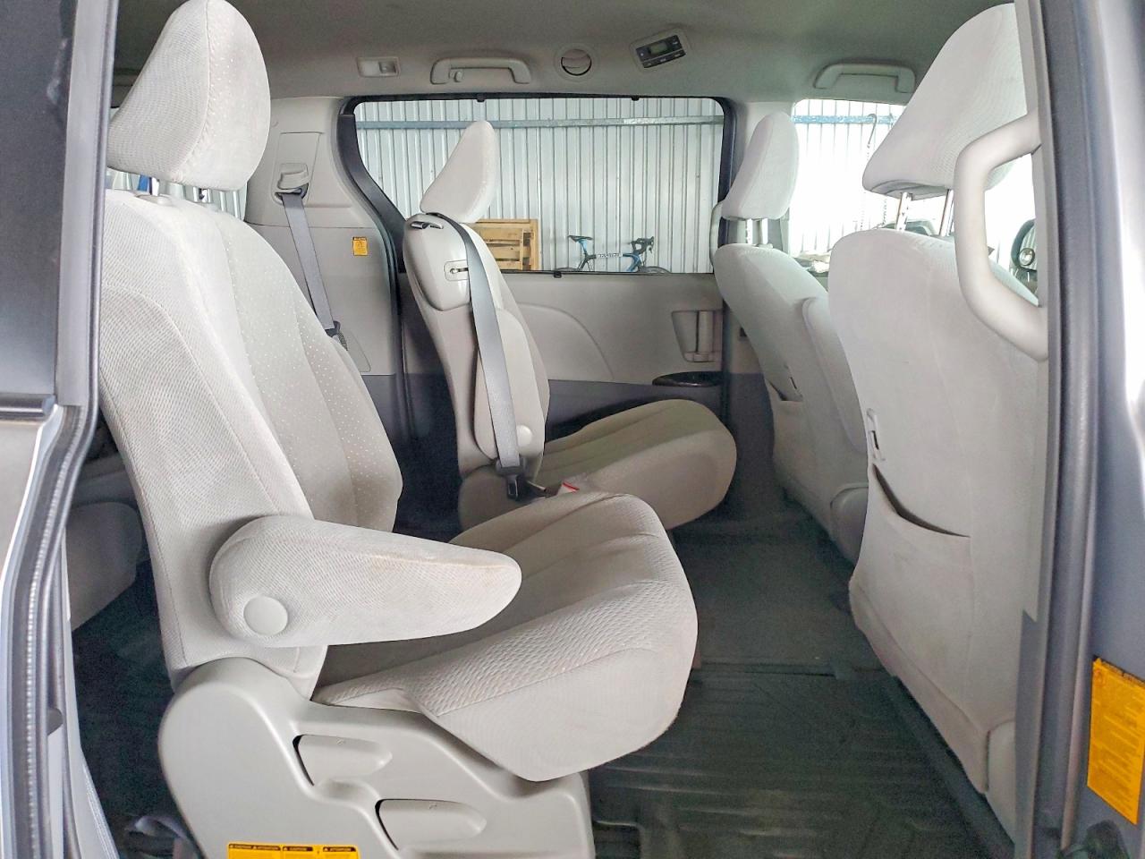 2013 Toyota Sienna Le Silver vin: 5TDKK3DC6DS381798