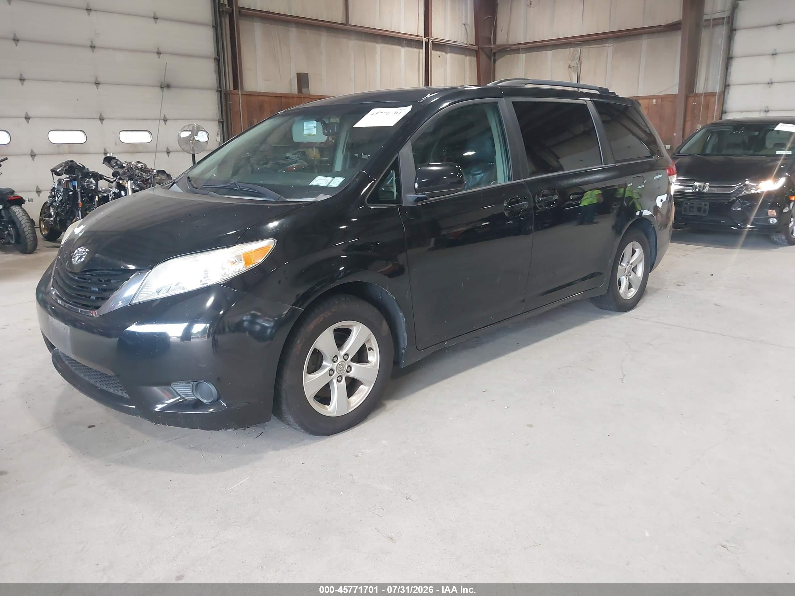 2014 Toyota Sienna Le V6 8 Passenger Black vin: 5TDKK3DC6ES420729