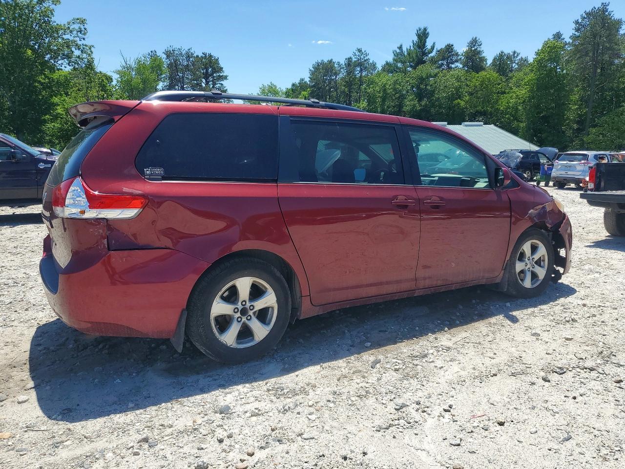 2014 Toyota Sienna Le Бордовый vin: 5TDKK3DC6ES464861