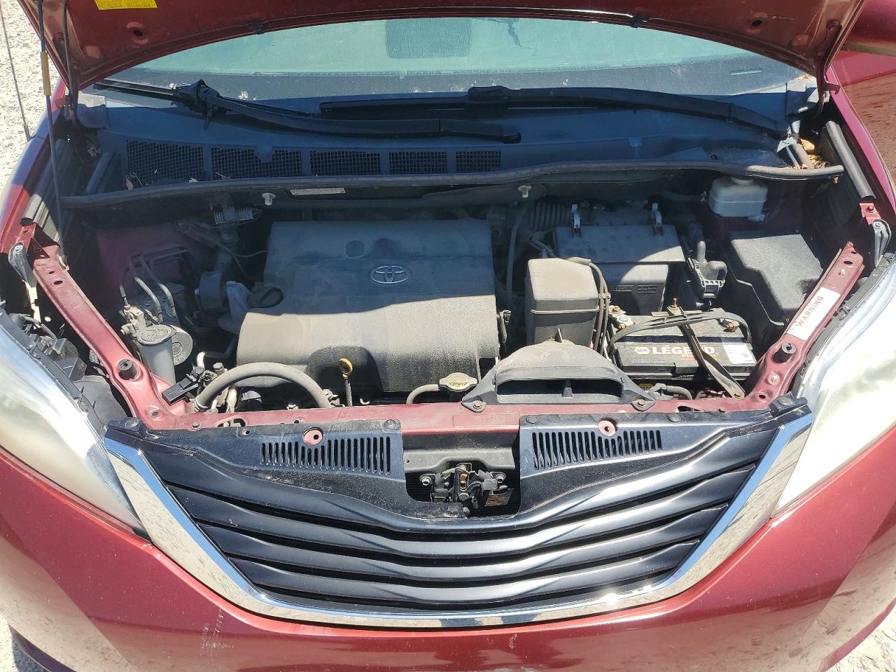 2014 Toyota Sienna Le Бордовый vin: 5TDKK3DC6ES464861