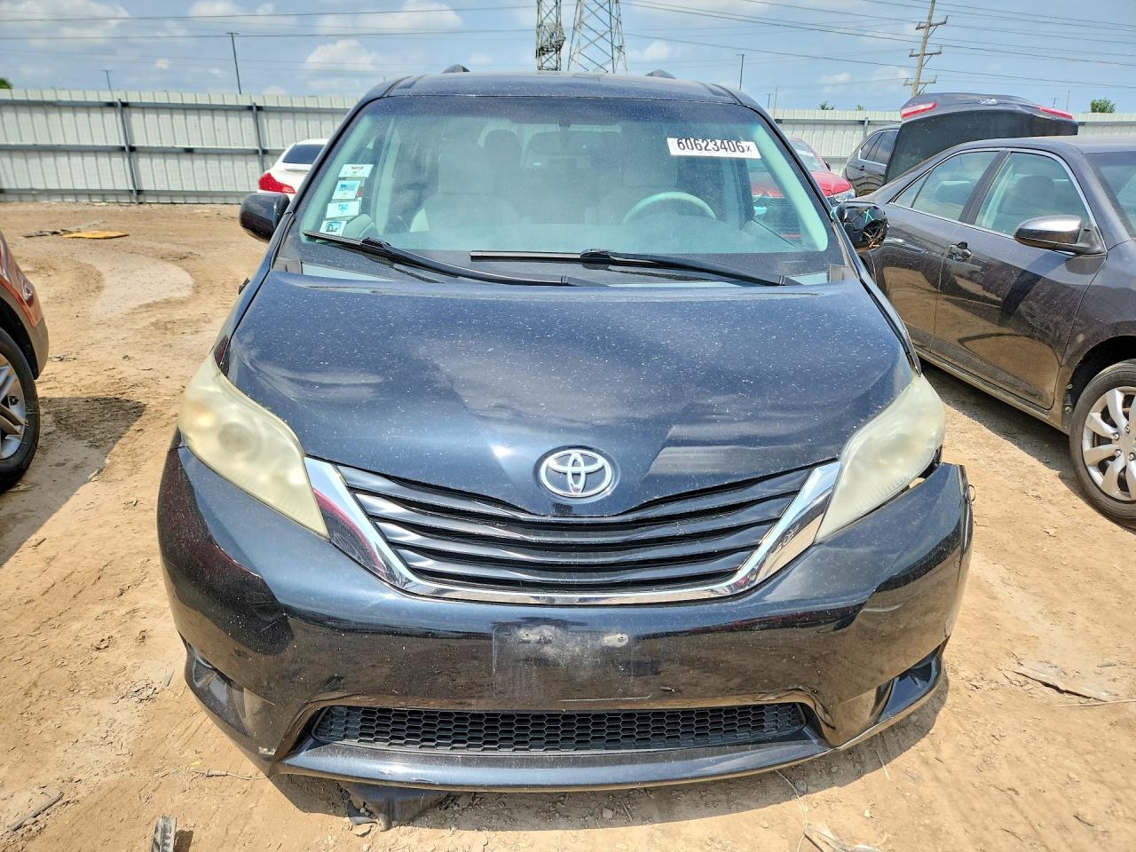 2014 Toyota Sienna Le Черный vin: 5TDKK3DC6ES470918