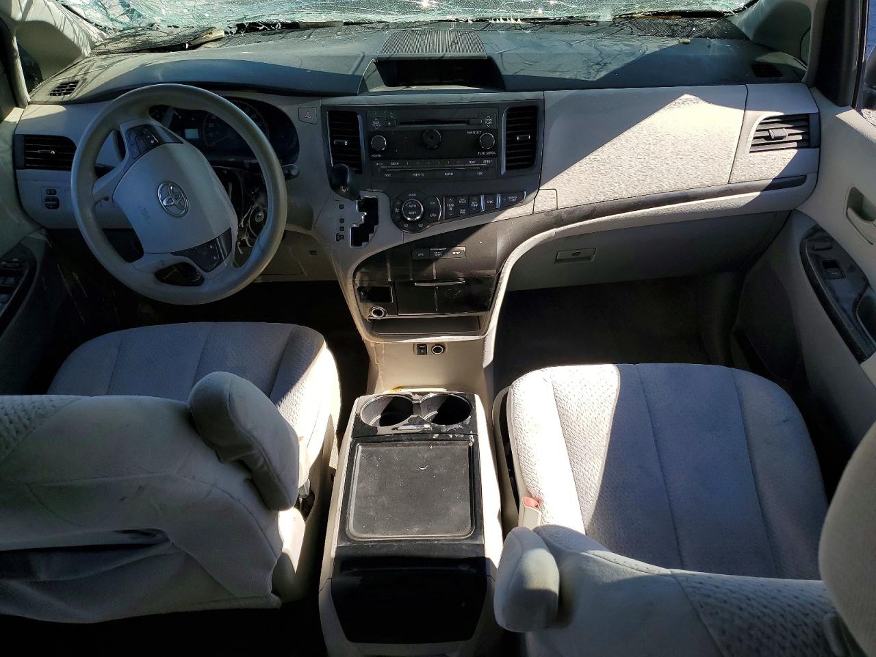 2014 Toyota Sienna Le Gray vin: 5TDKK3DC6ES484348