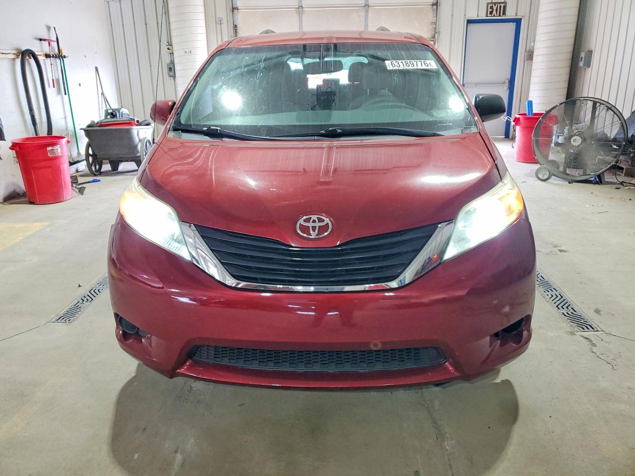 2014 Toyota Sienna Le Темно-бордовый vin: 5TDKK3DC6ES485385