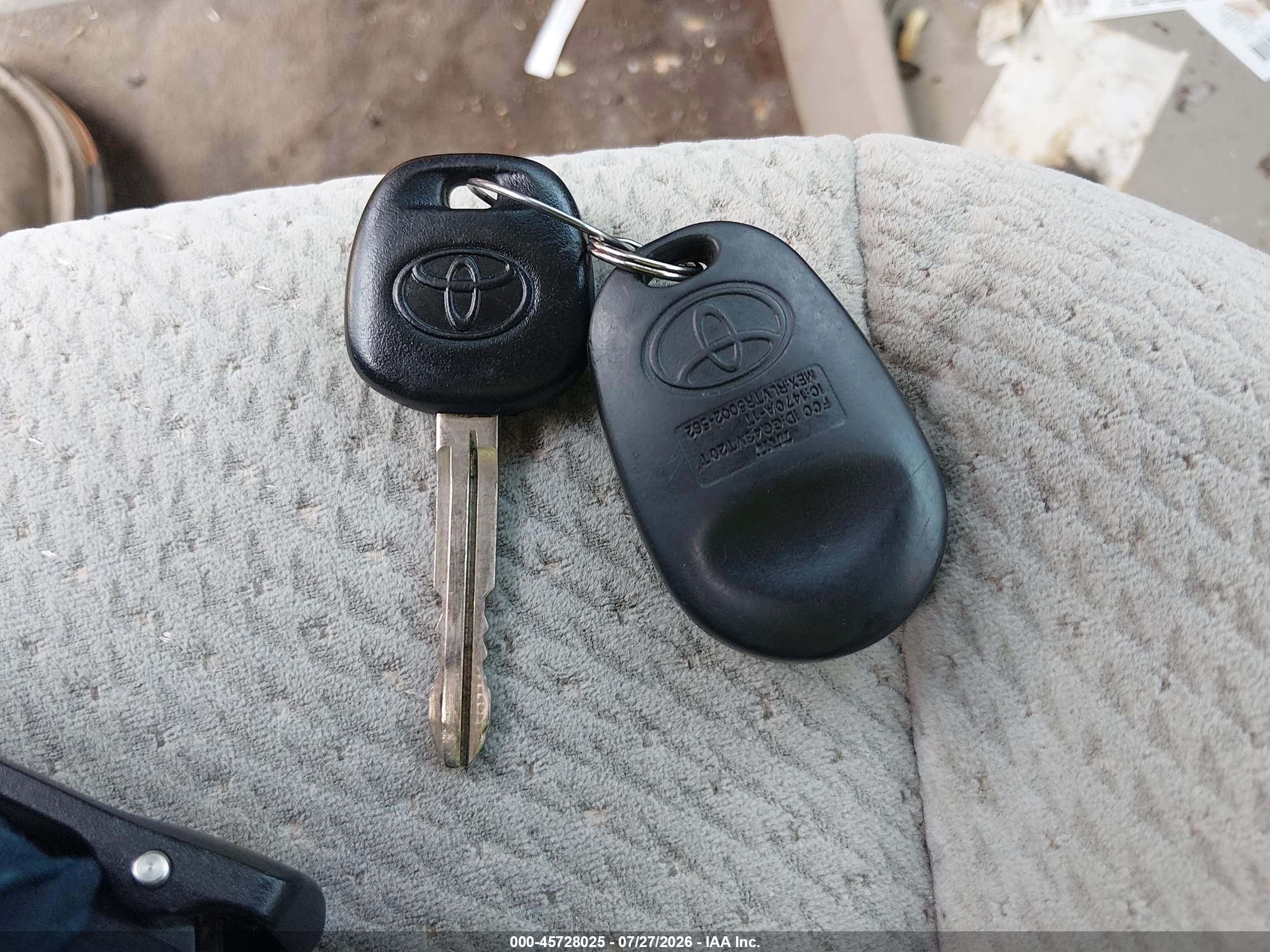 2014 Toyota Sienna Le V6 8 Passenger Темно-бордовый vin: 5TDKK3DC6ES491137