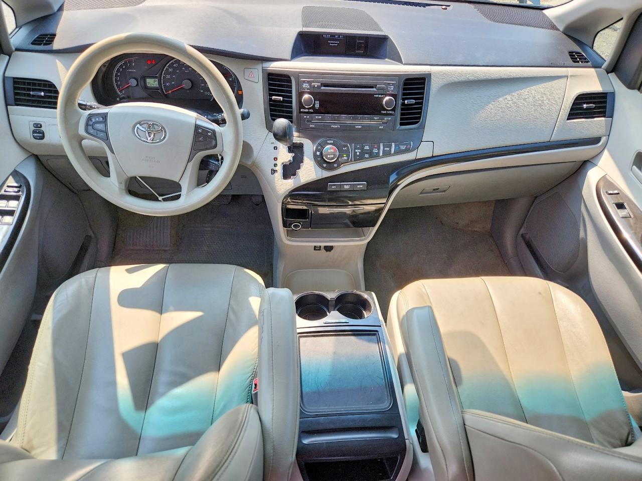 2014 Toyota Sienna Le Blue vin: 5TDKK3DC6ES503965
