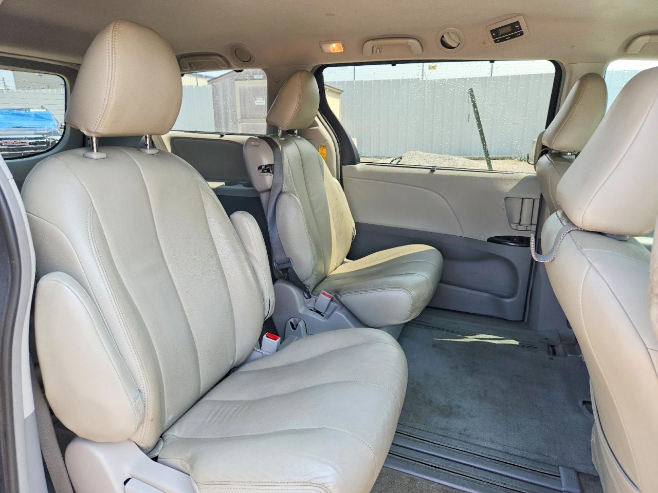 2014 Toyota Sienna Le Blue vin: 5TDKK3DC6ES503965
