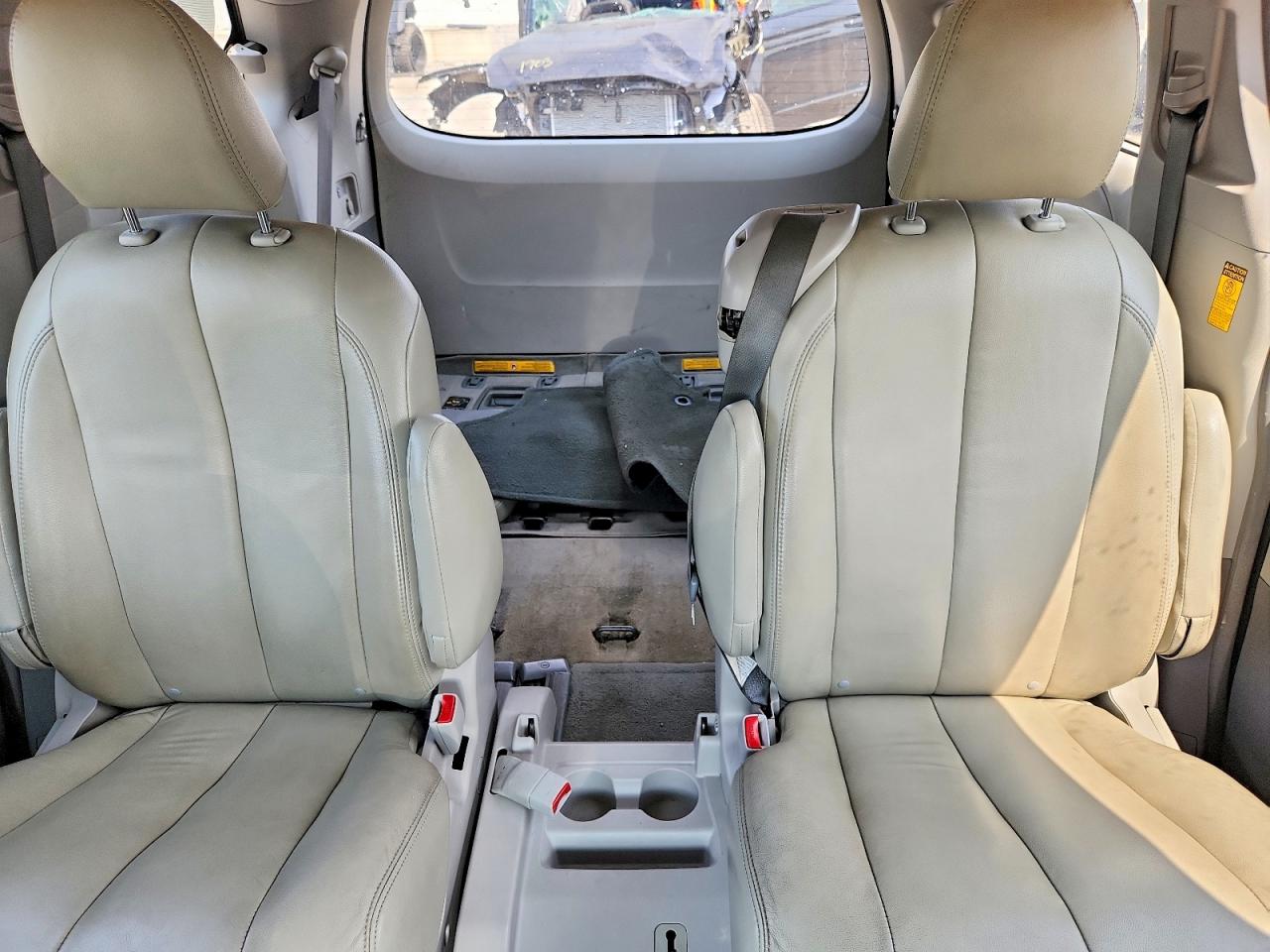 2014 Toyota Sienna Le Blue vin: 5TDKK3DC6ES503965
