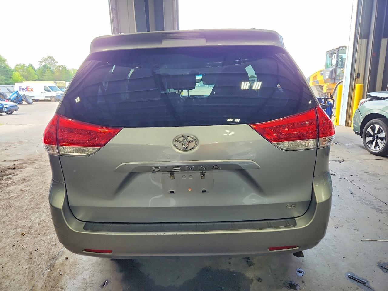 2014 Toyota Sienna Le Silver vin: 5TDKK3DC6ES505120