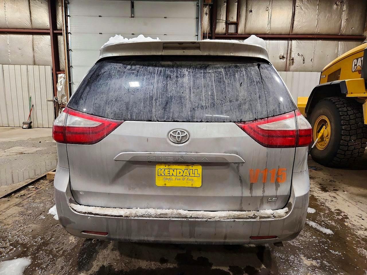 2015 Toyota Sienna Silver vin: 5TDKK3DC6FS547630