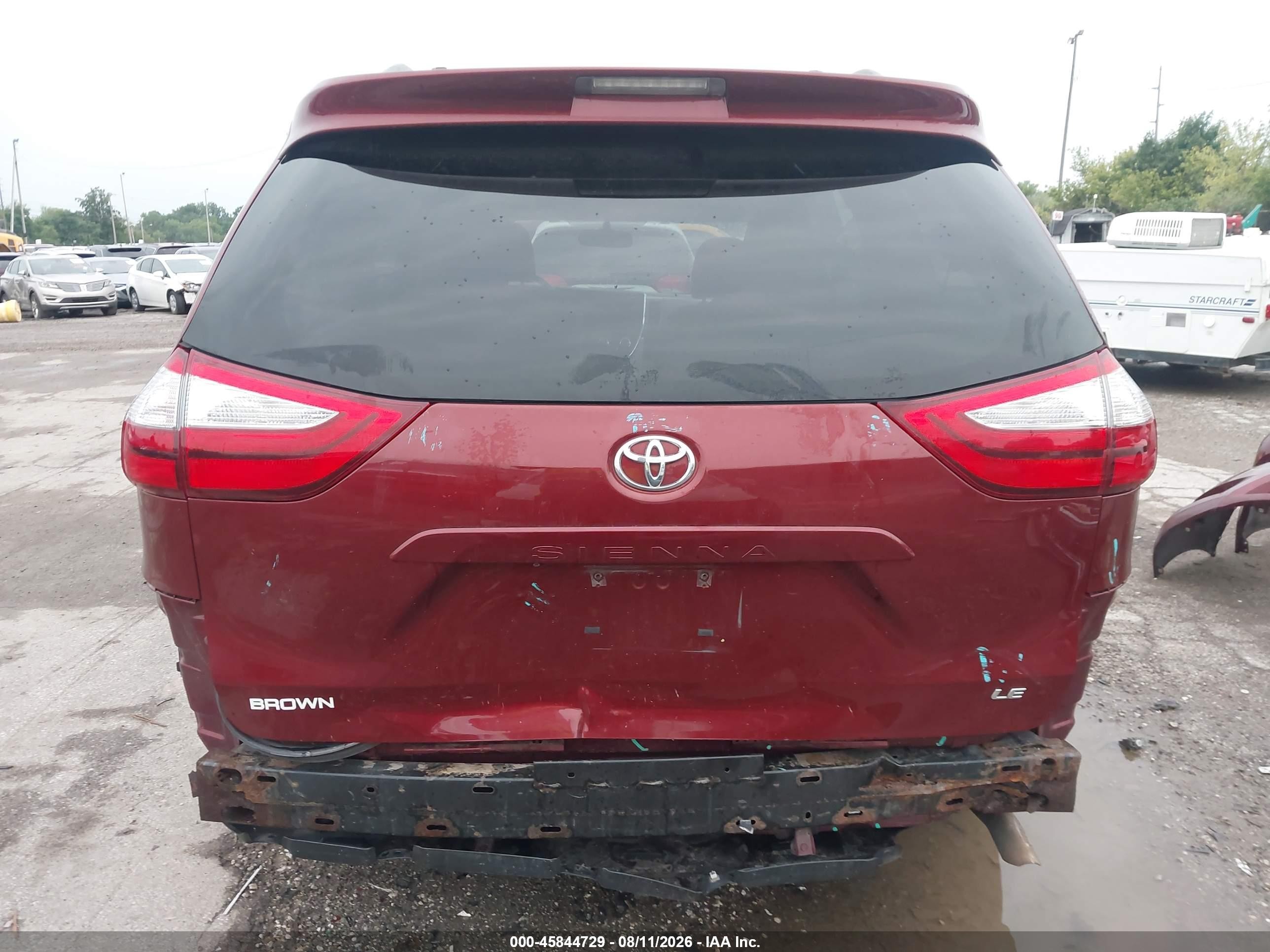 2015 Toyota Sienna Le 8 Passenger Красный vin: 5TDKK3DC6FS553332