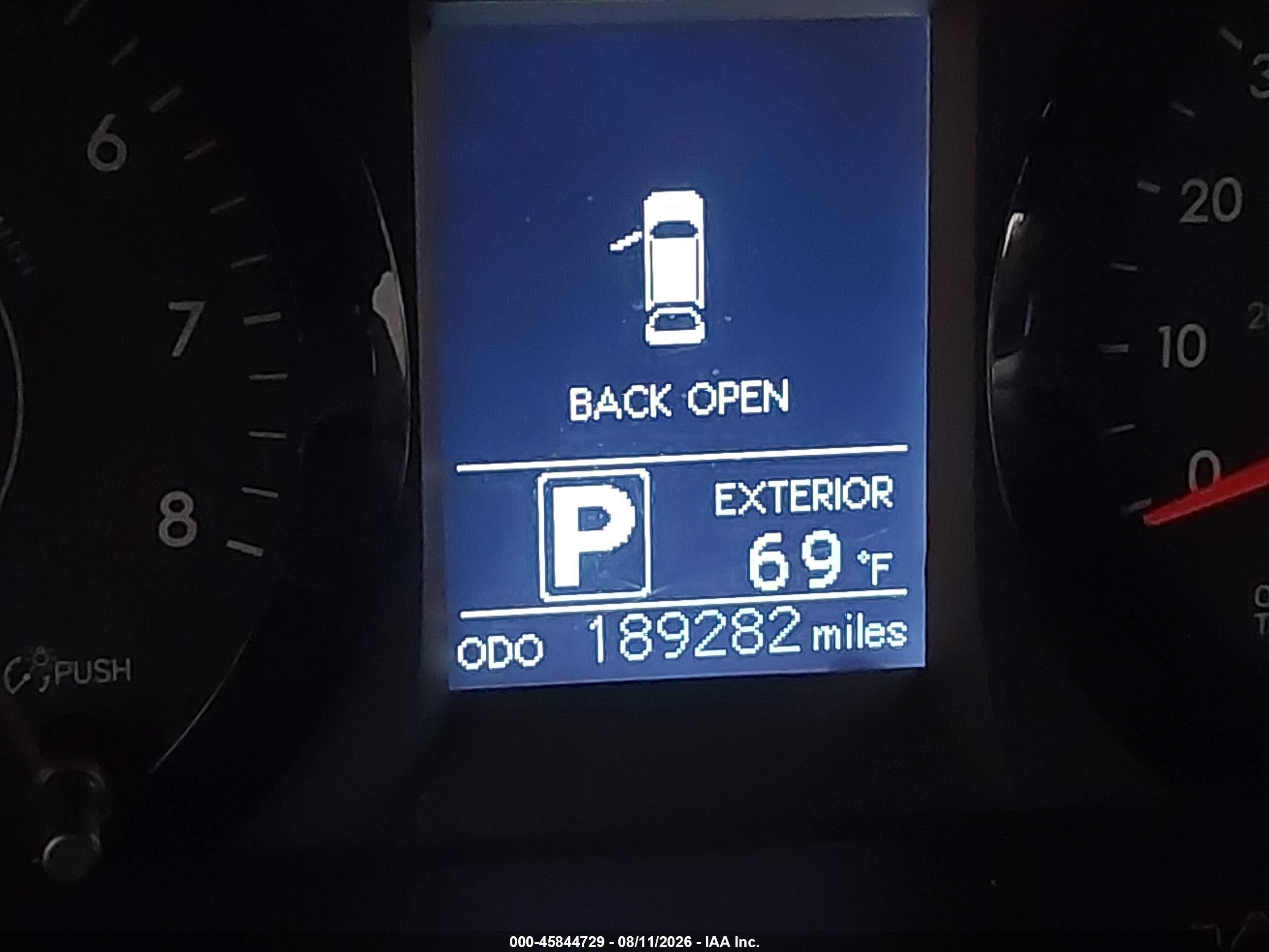 2015 Toyota Sienna Le 8 Passenger Красный vin: 5TDKK3DC6FS553332