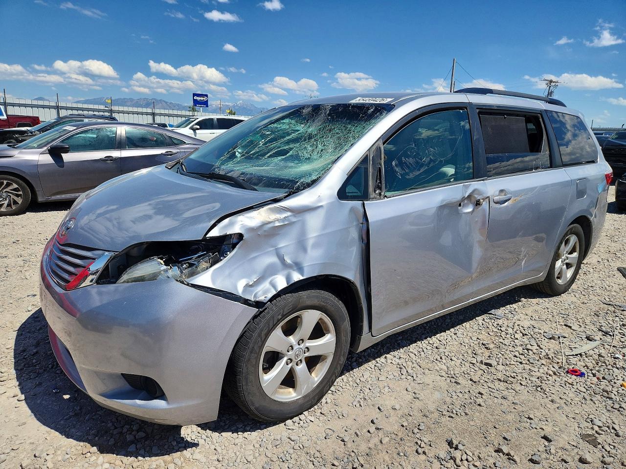 2015 Toyota Sienna Le Silver vin: 5TDKK3DC6FS558031